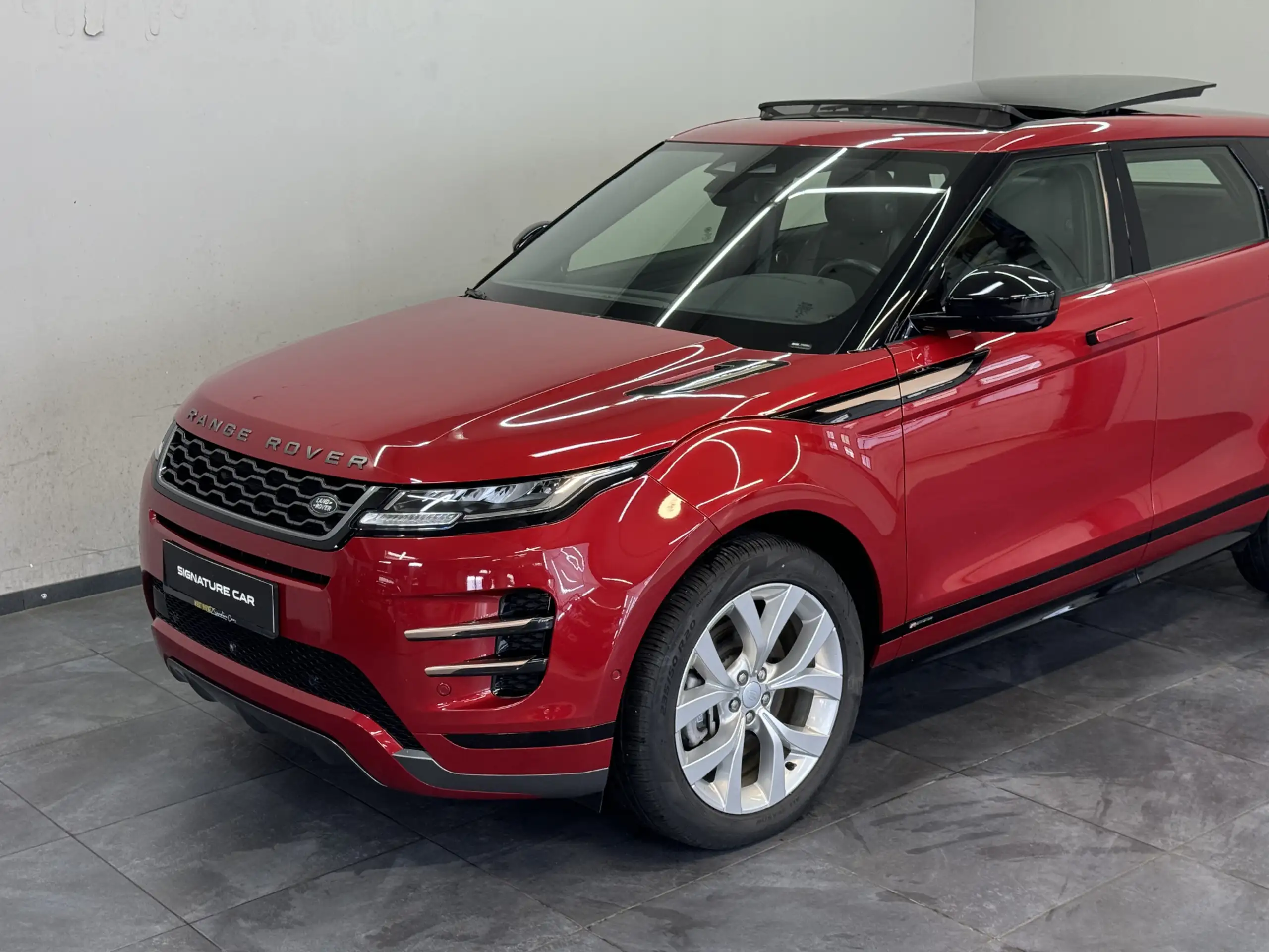 Land Rover - Range Rover Evoque