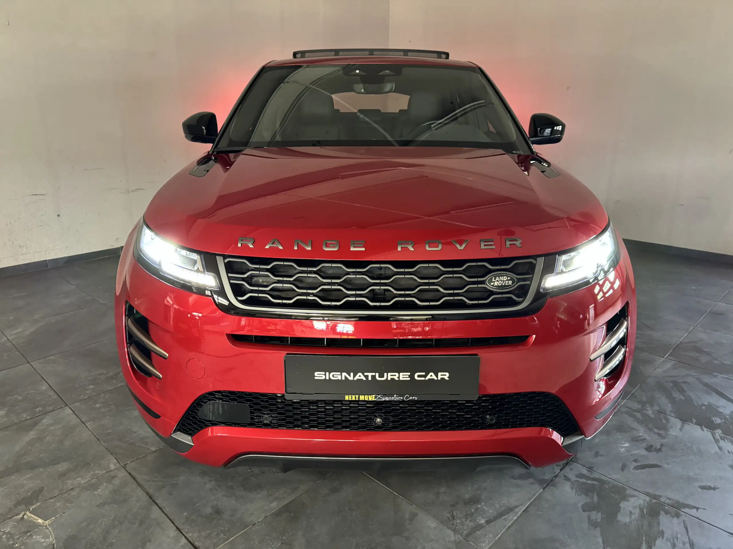 Land Rover - Range Rover Evoque