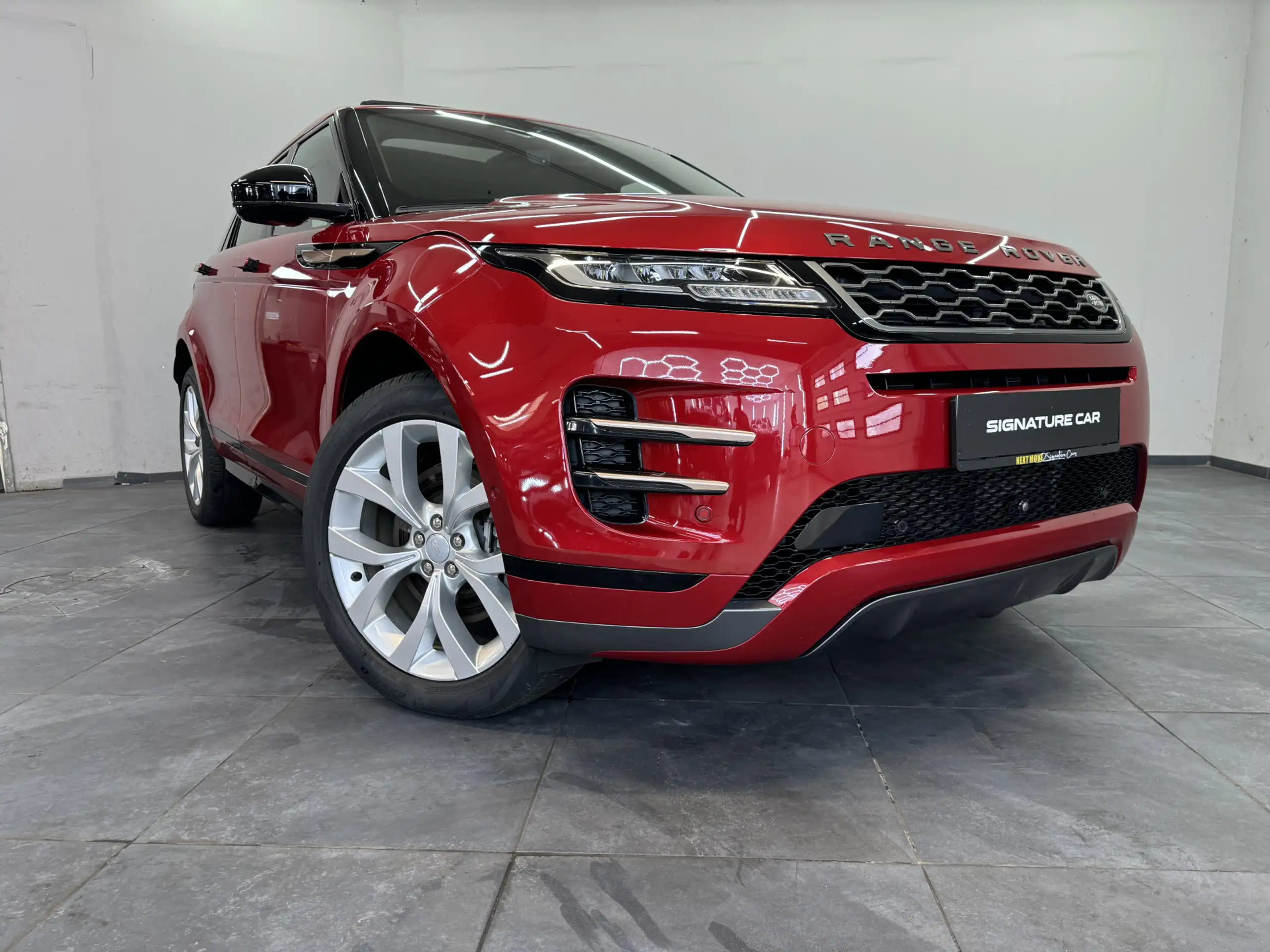 Land Rover - Range Rover Evoque