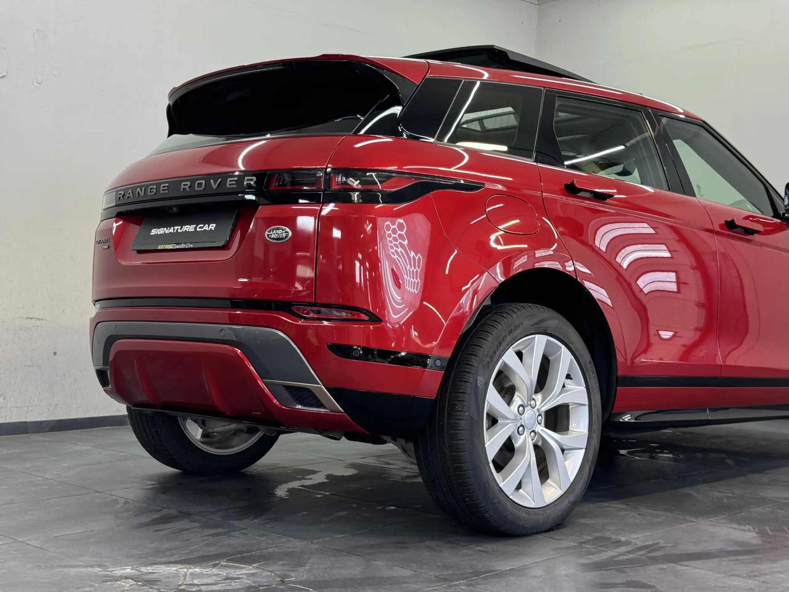 Land Rover - Range Rover Evoque