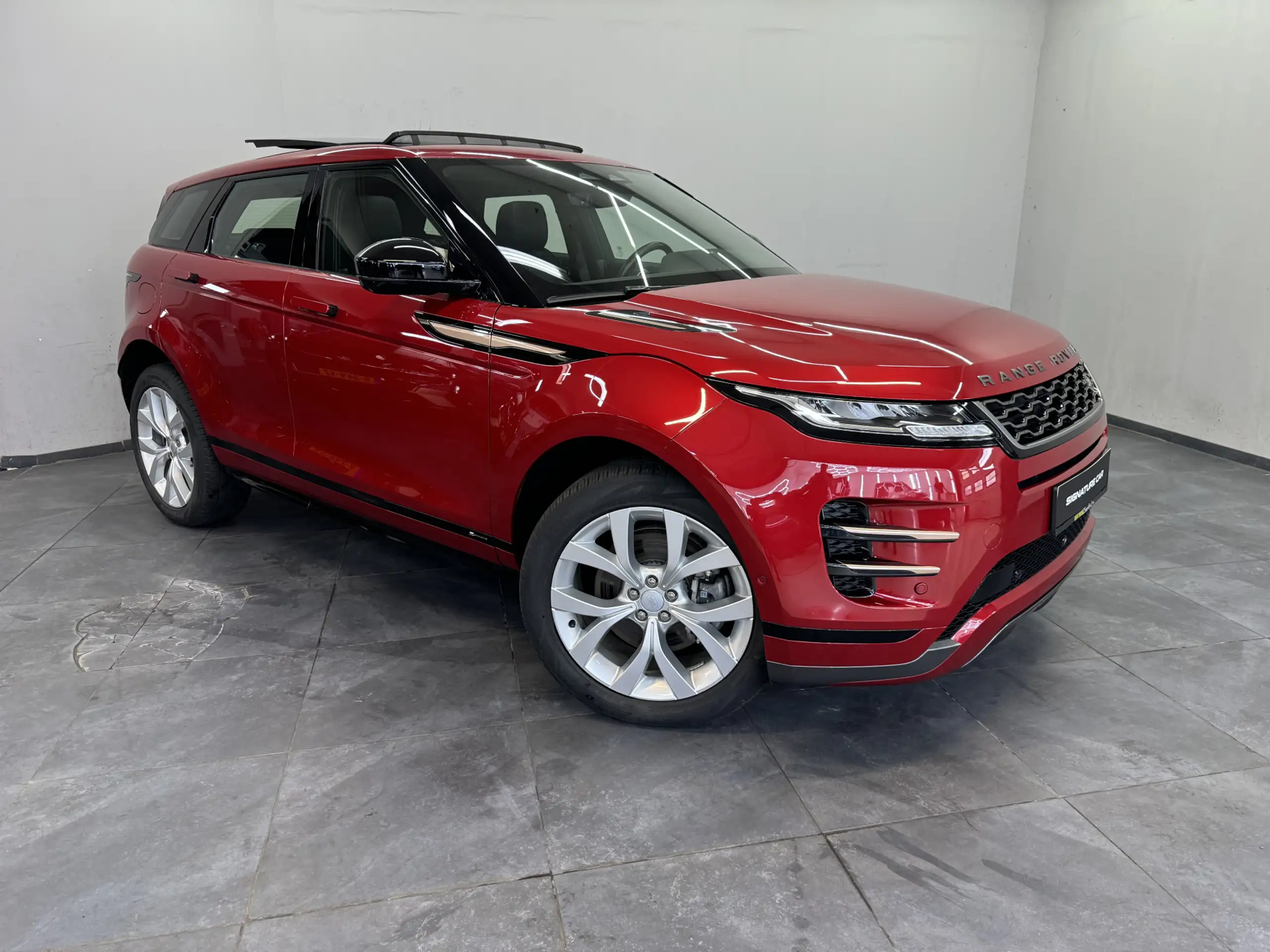 Land Rover - Range Rover Evoque