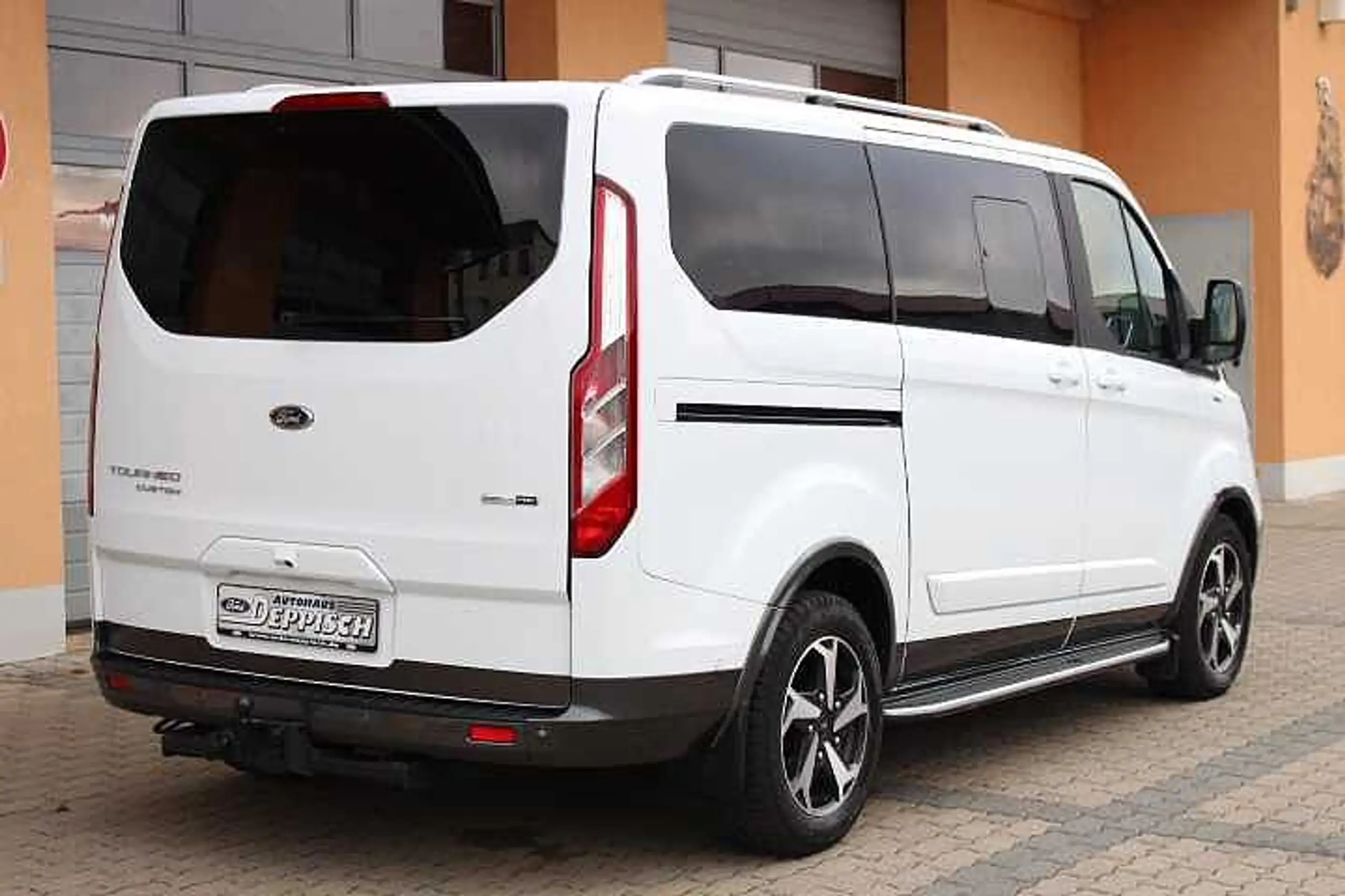 Ford - Tourneo Custom