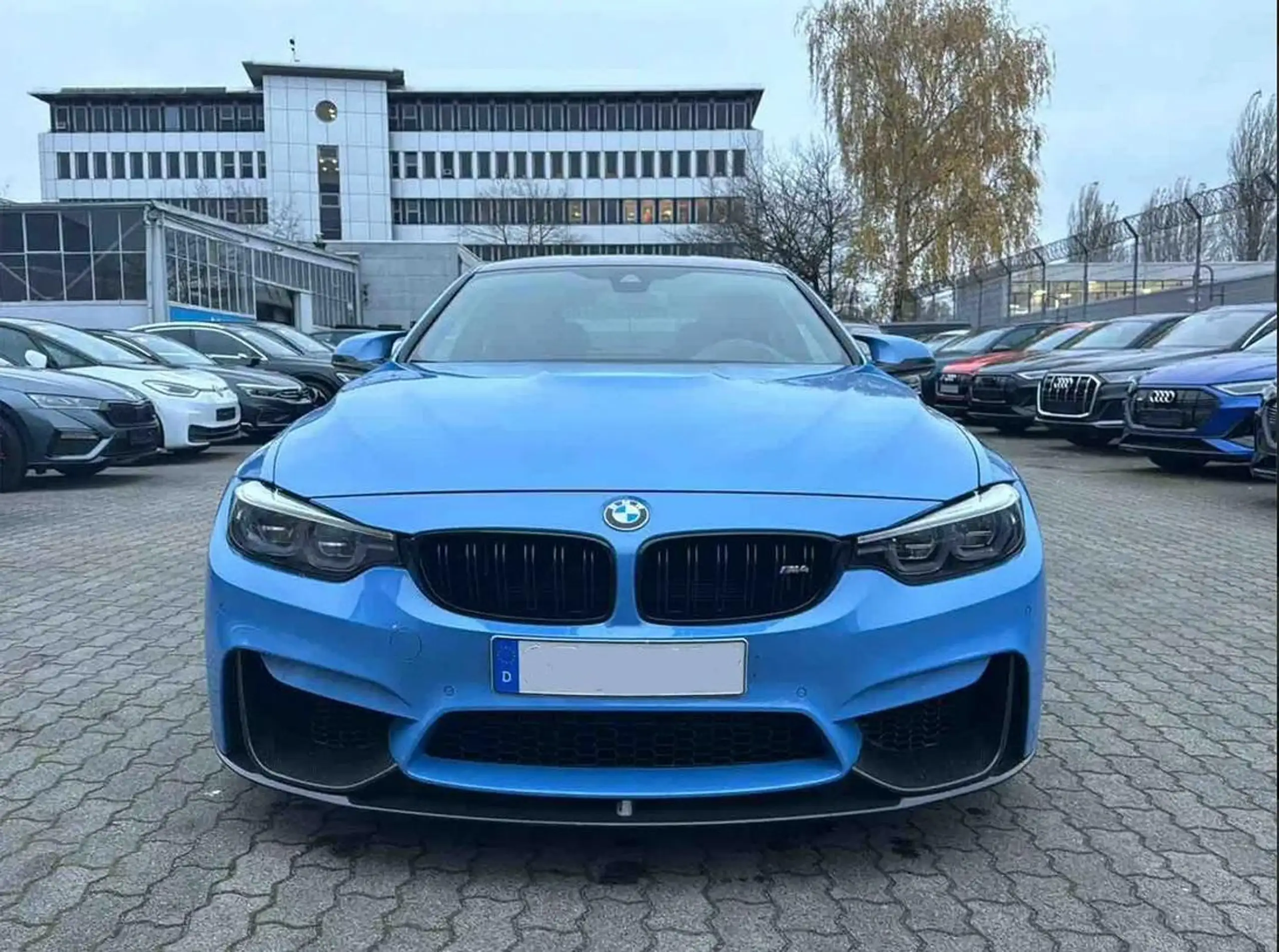 BMW - M4