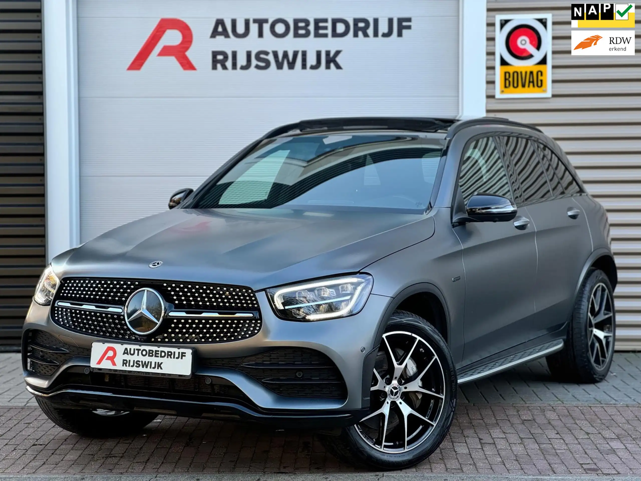 Mercedes-Benz GLC 300 2021