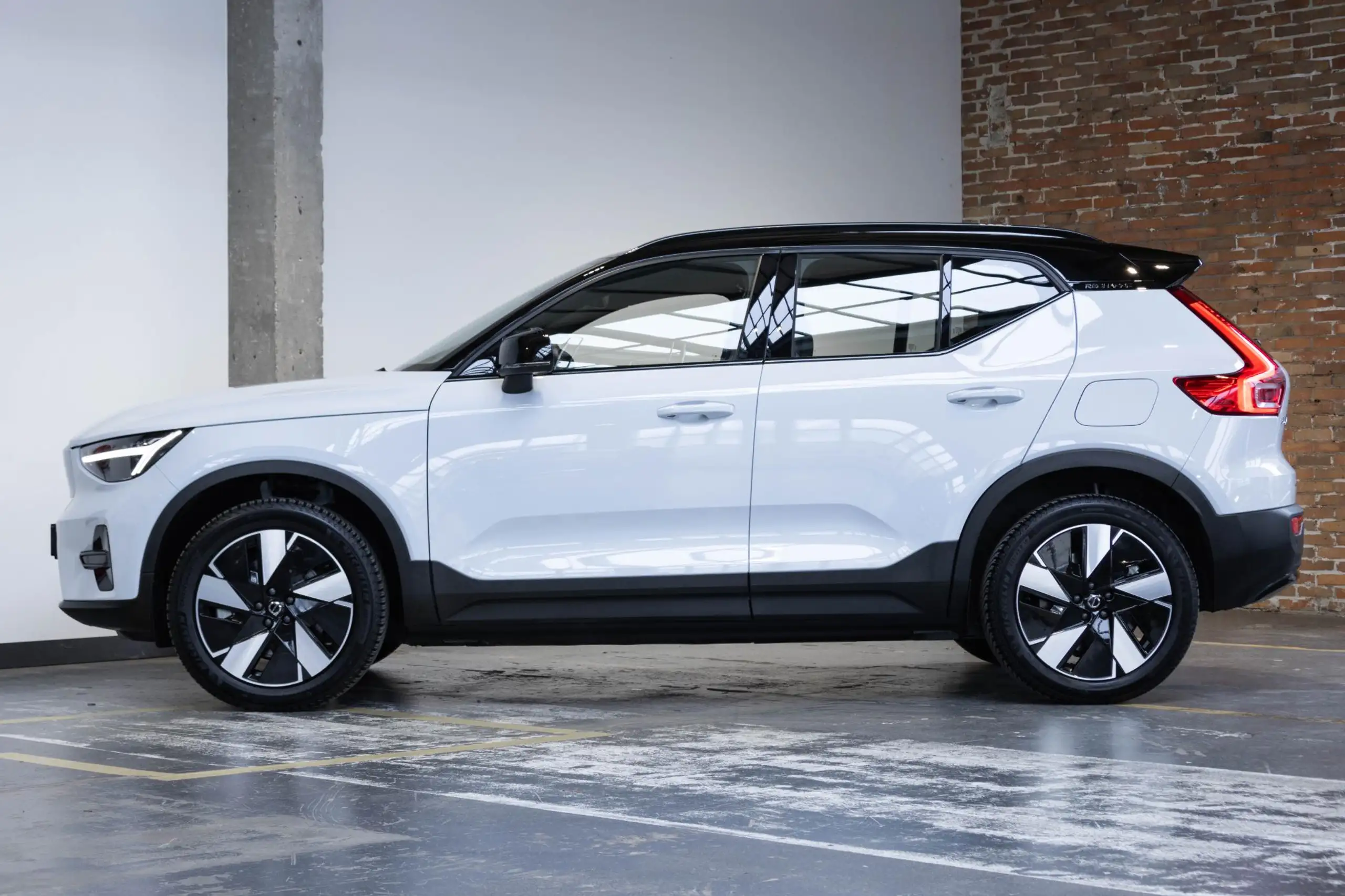 Volvo - XC40