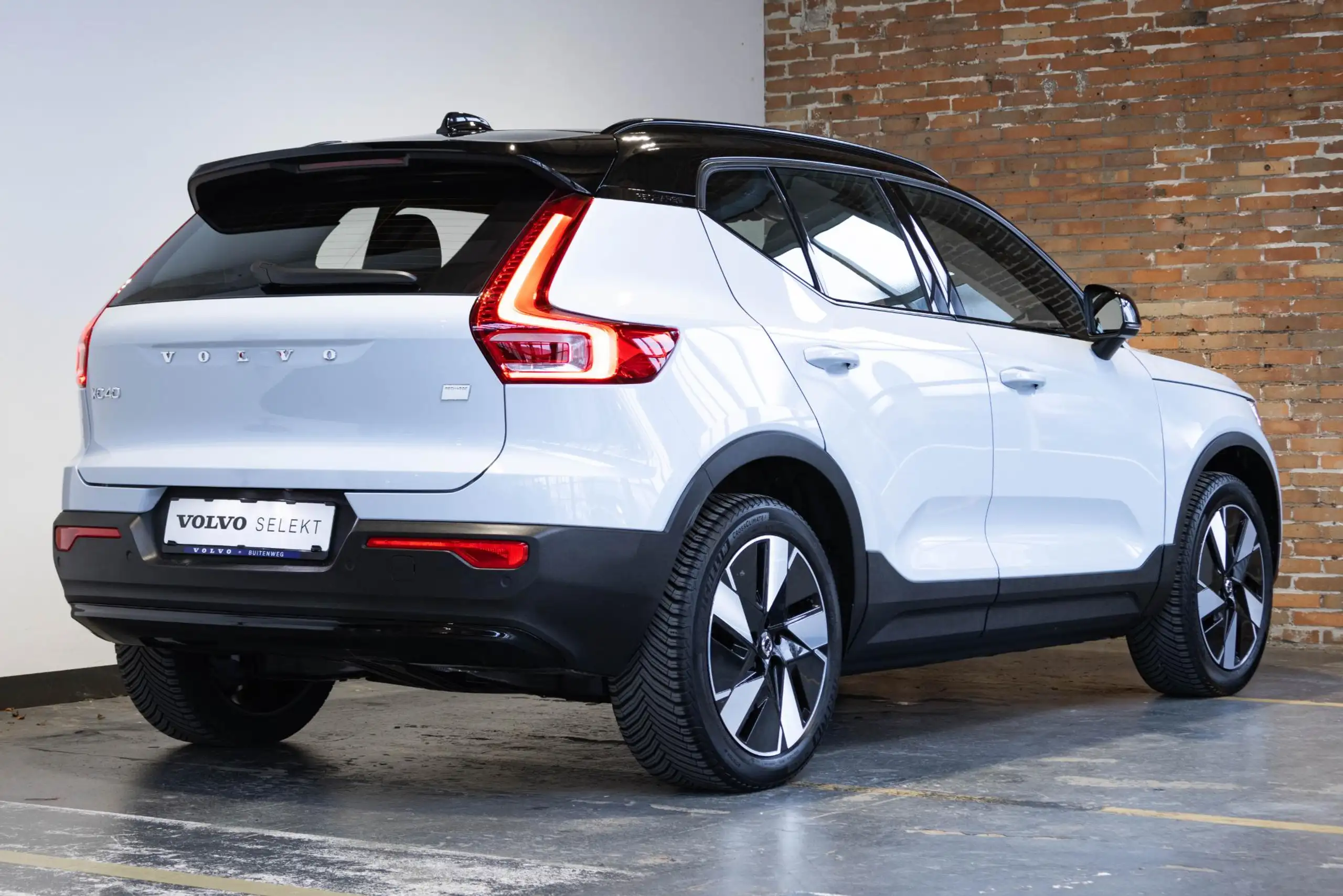 Volvo - XC40