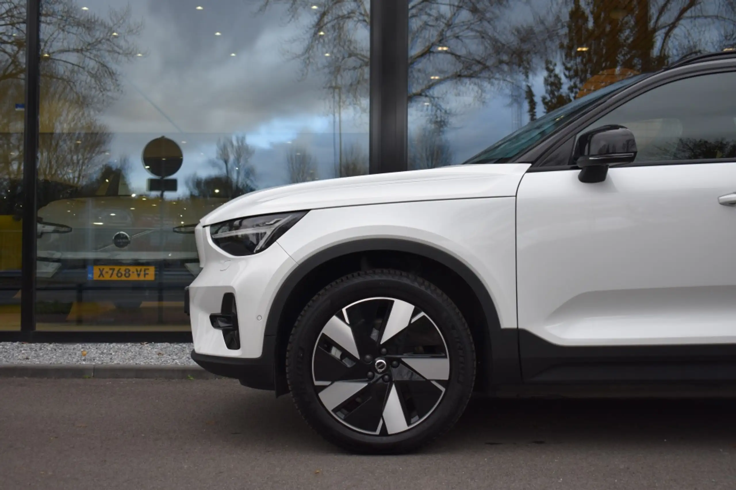 Volvo - XC40