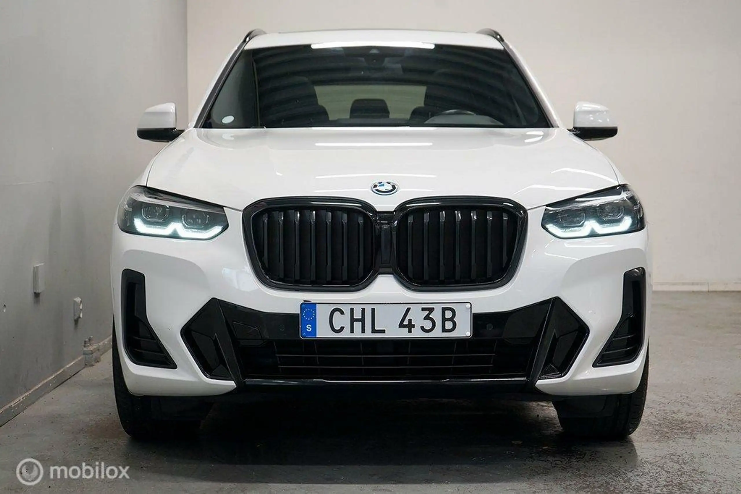 BMW - X3