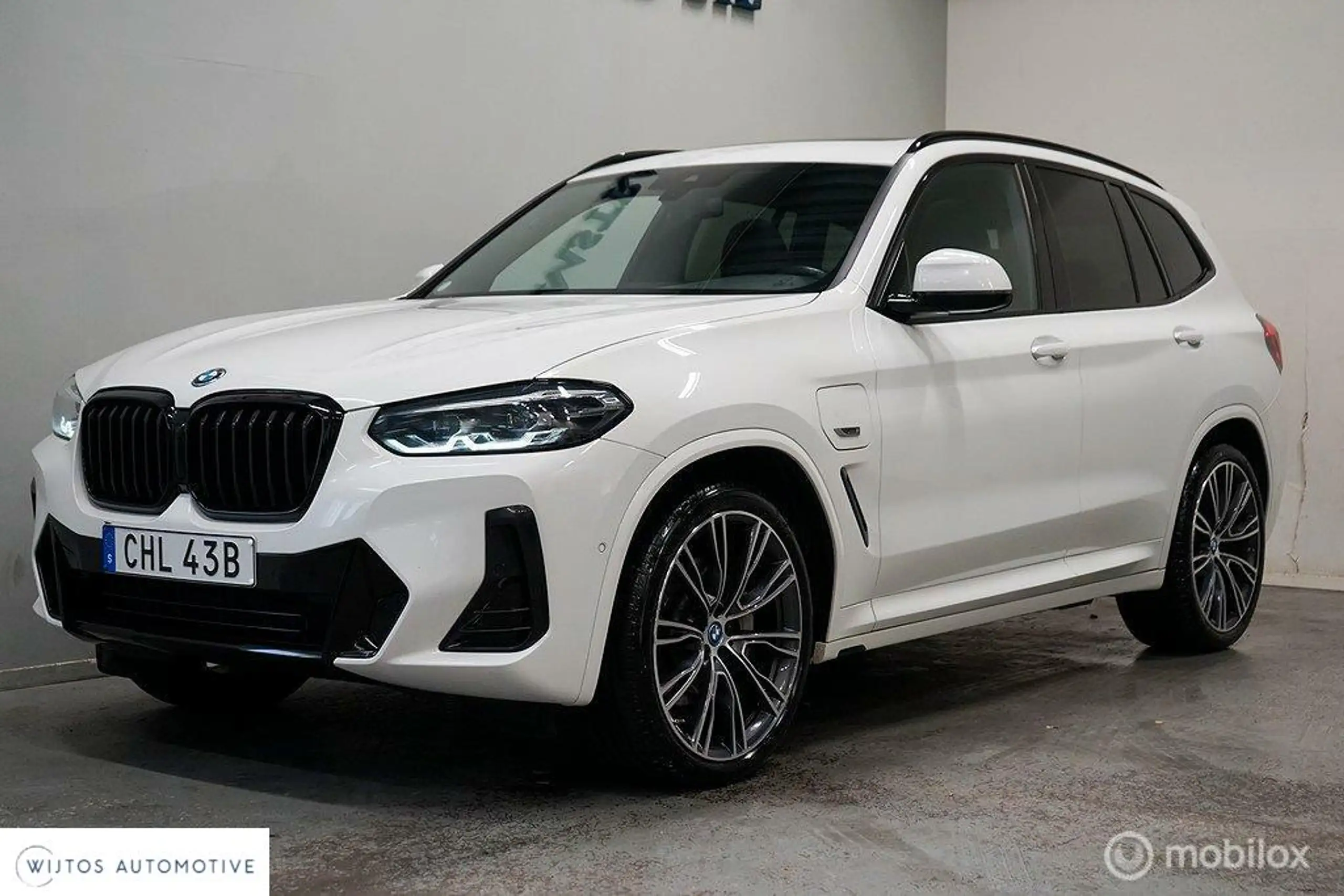 BMW - X3