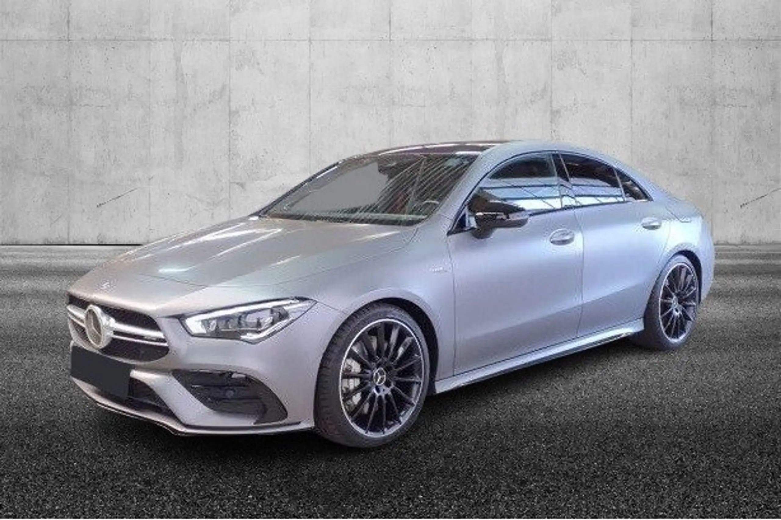 Mercedes-Benz - CLA 35 AMG