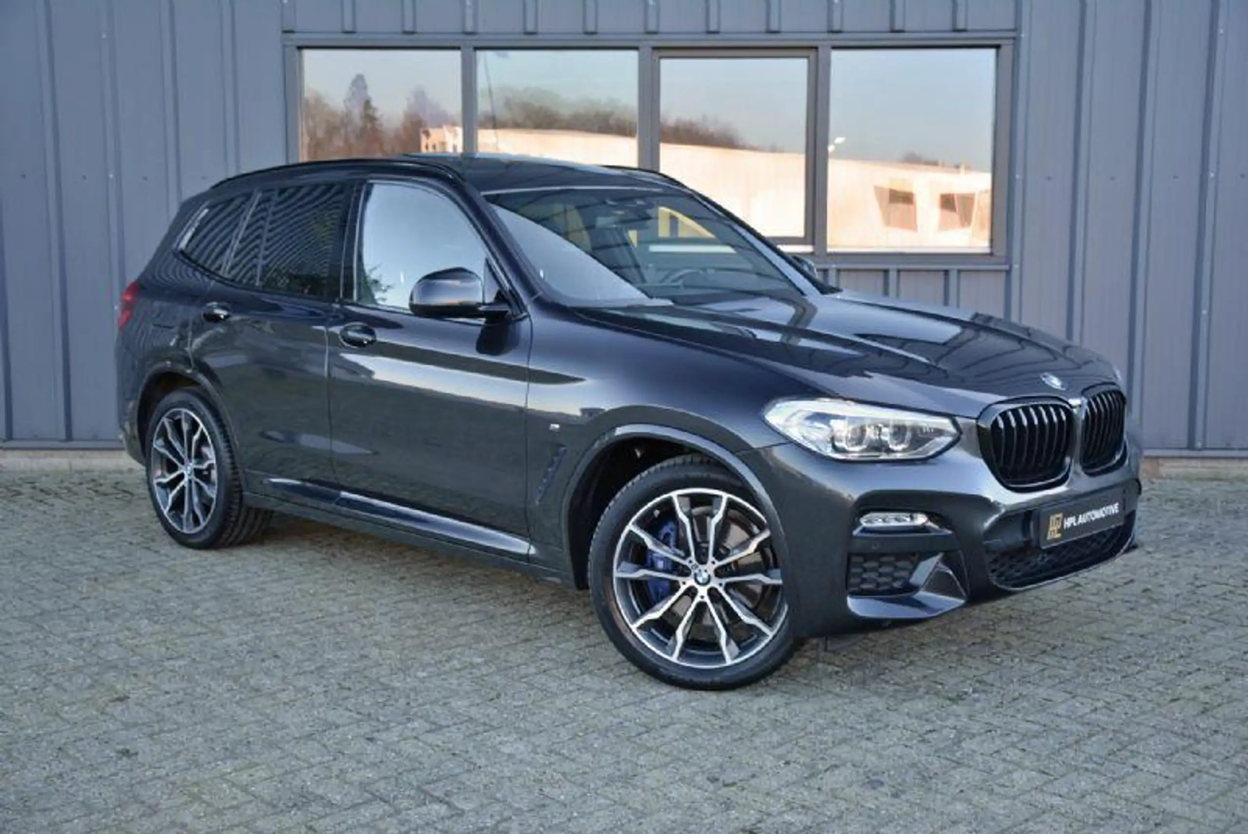 BMW - X3