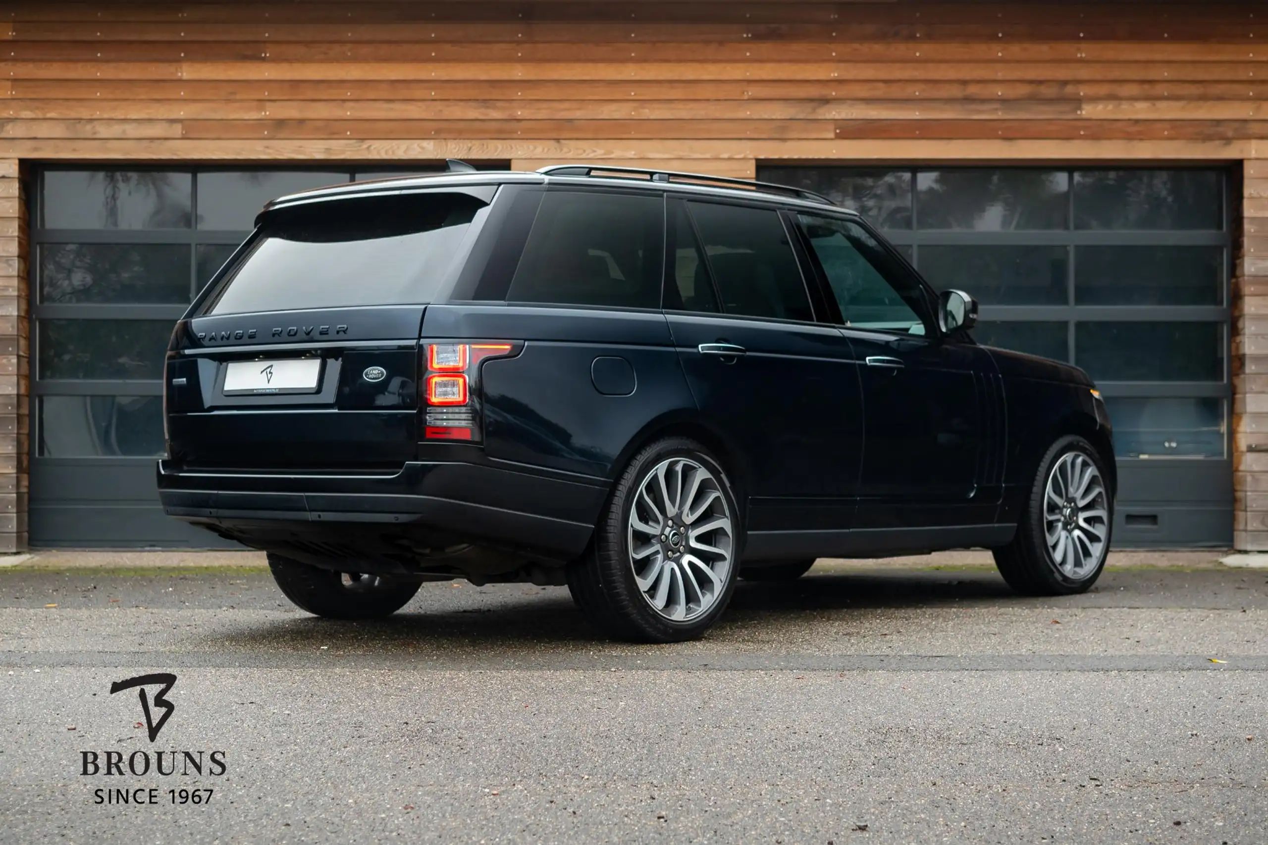 Land Rover - Range Rover