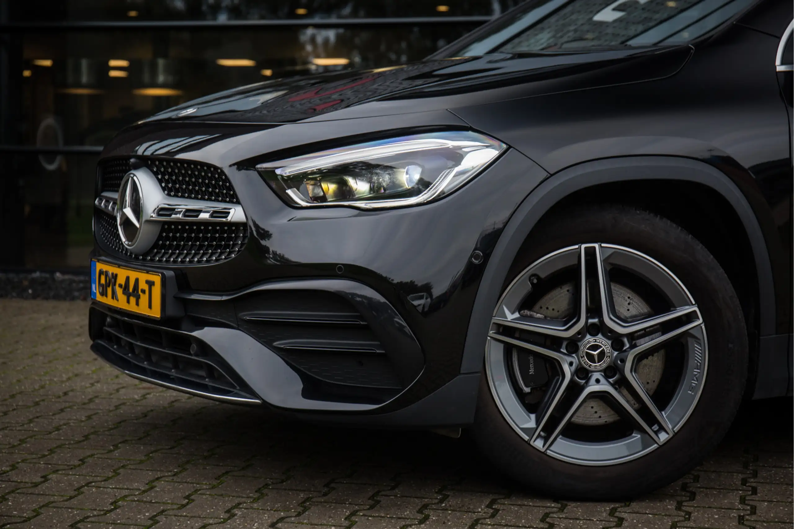 Mercedes-Benz - GLA 250