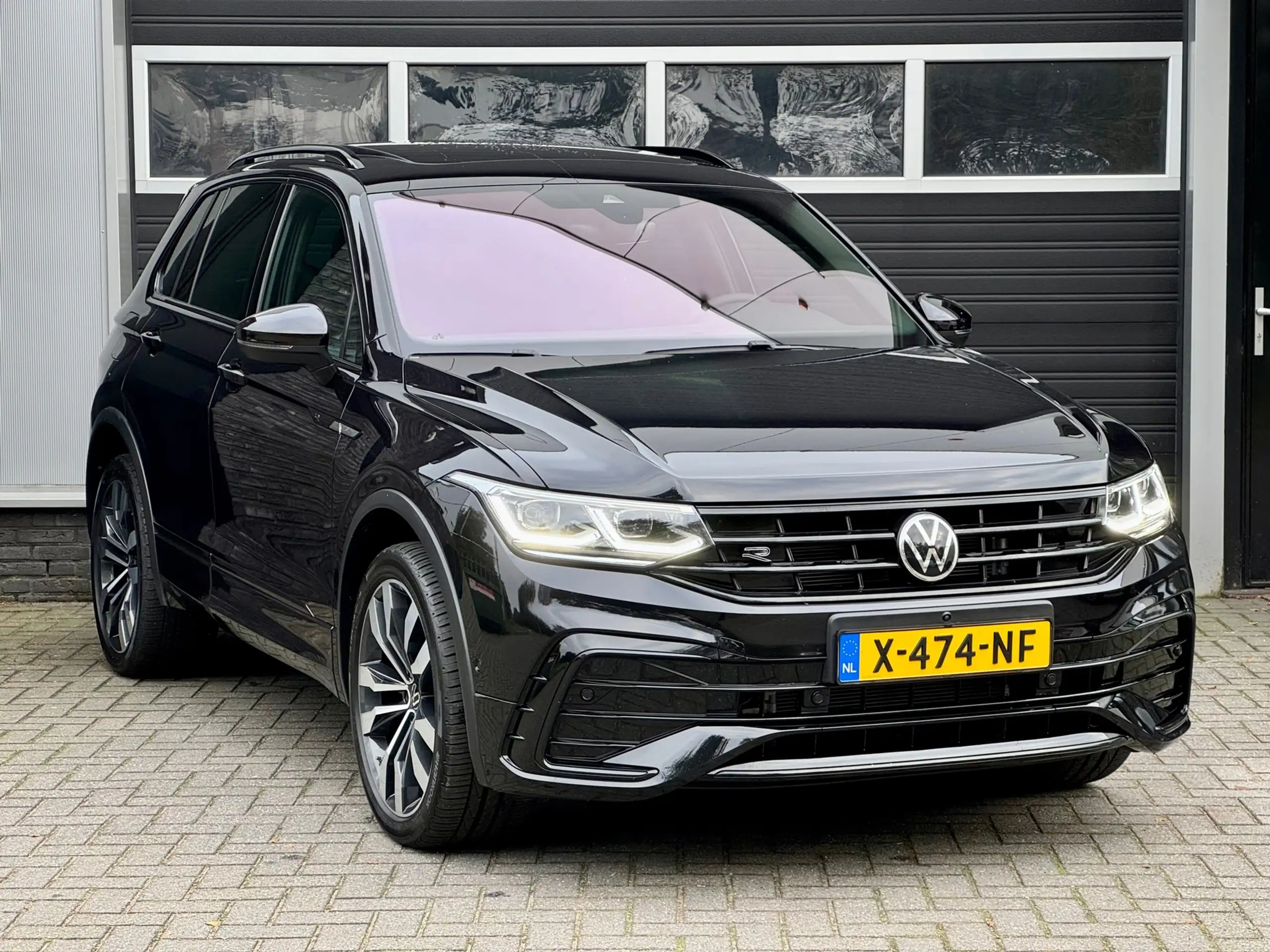 Volkswagen - Tiguan