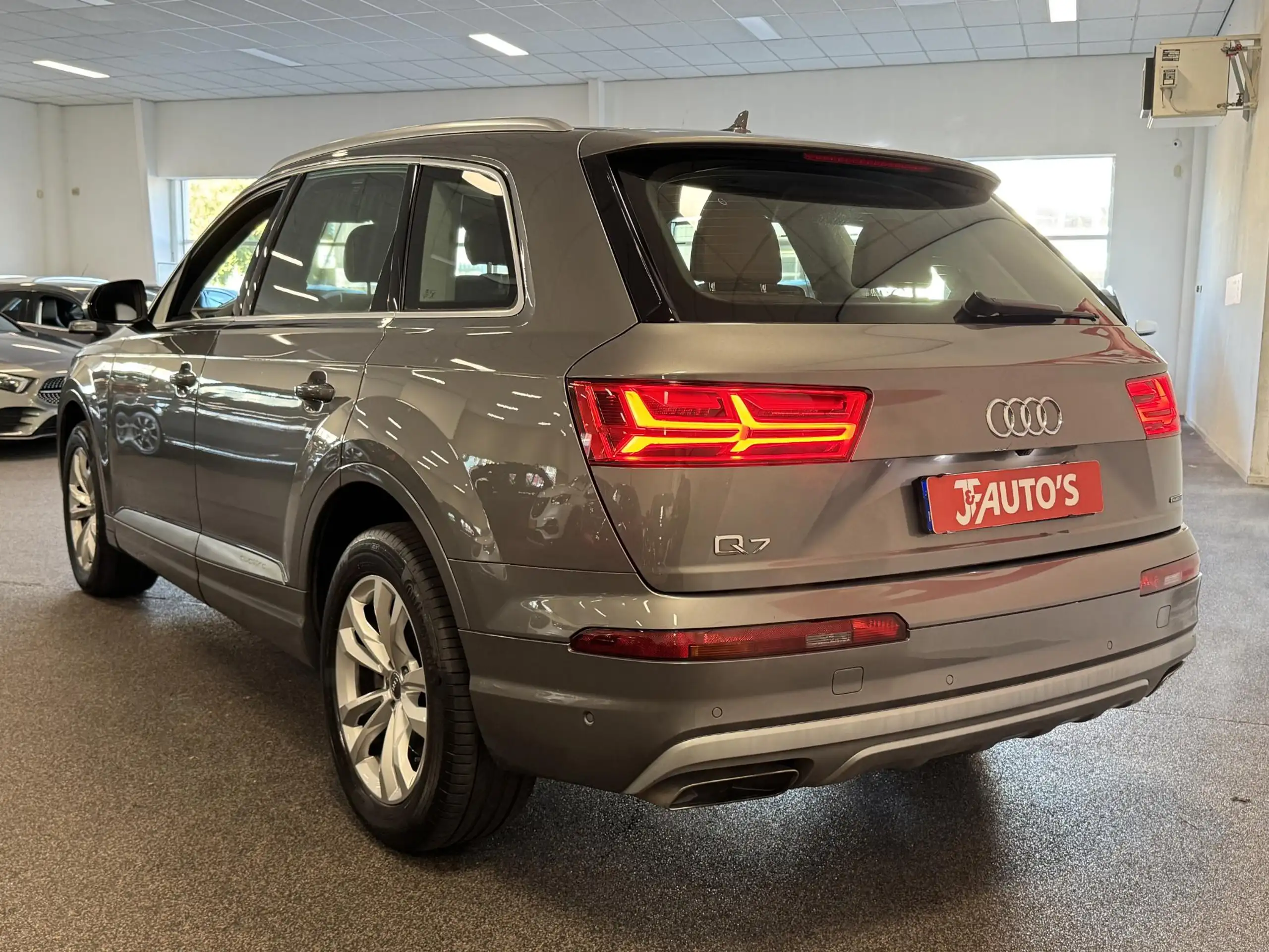 Audi - Q7