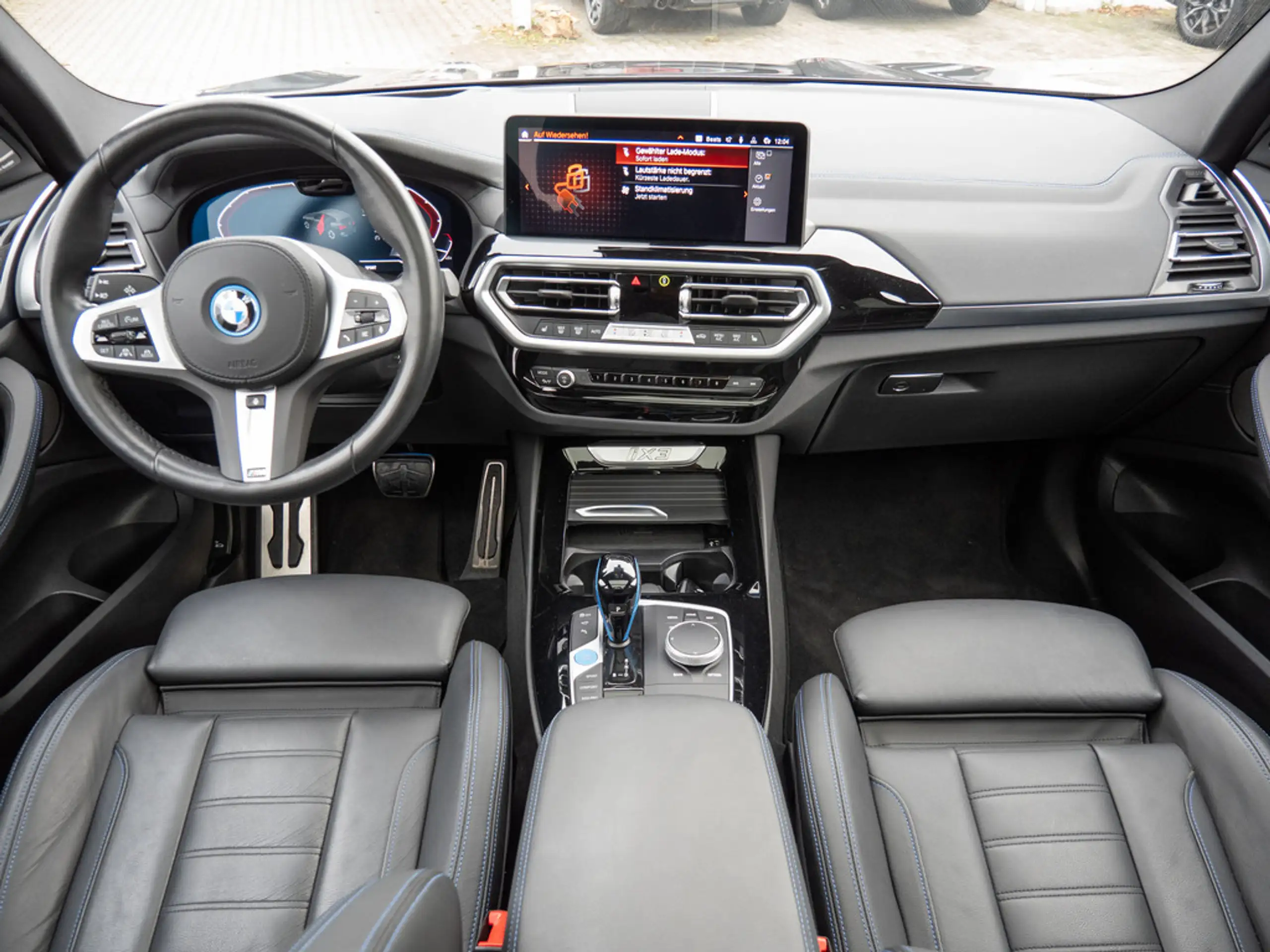 BMW - iX3