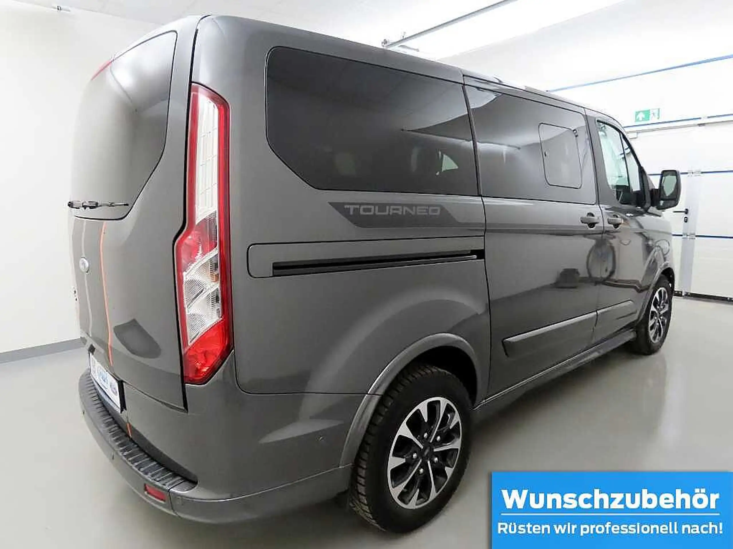 Ford - Tourneo Custom