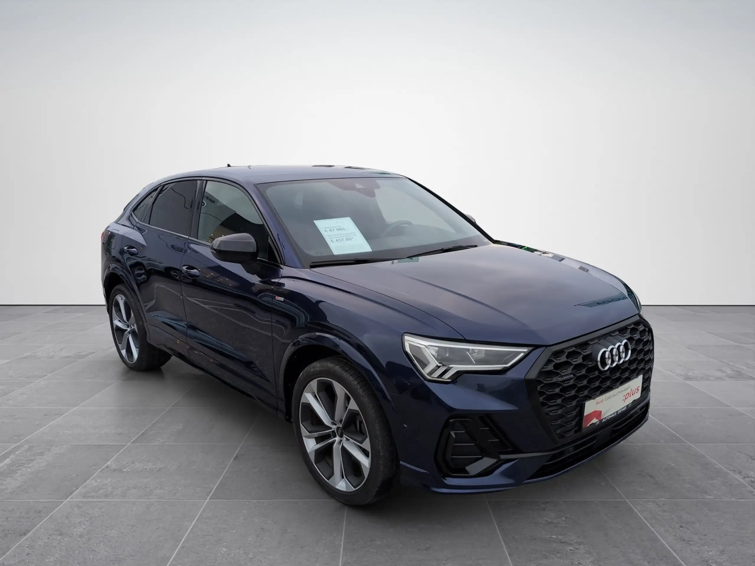 Audi - Q3