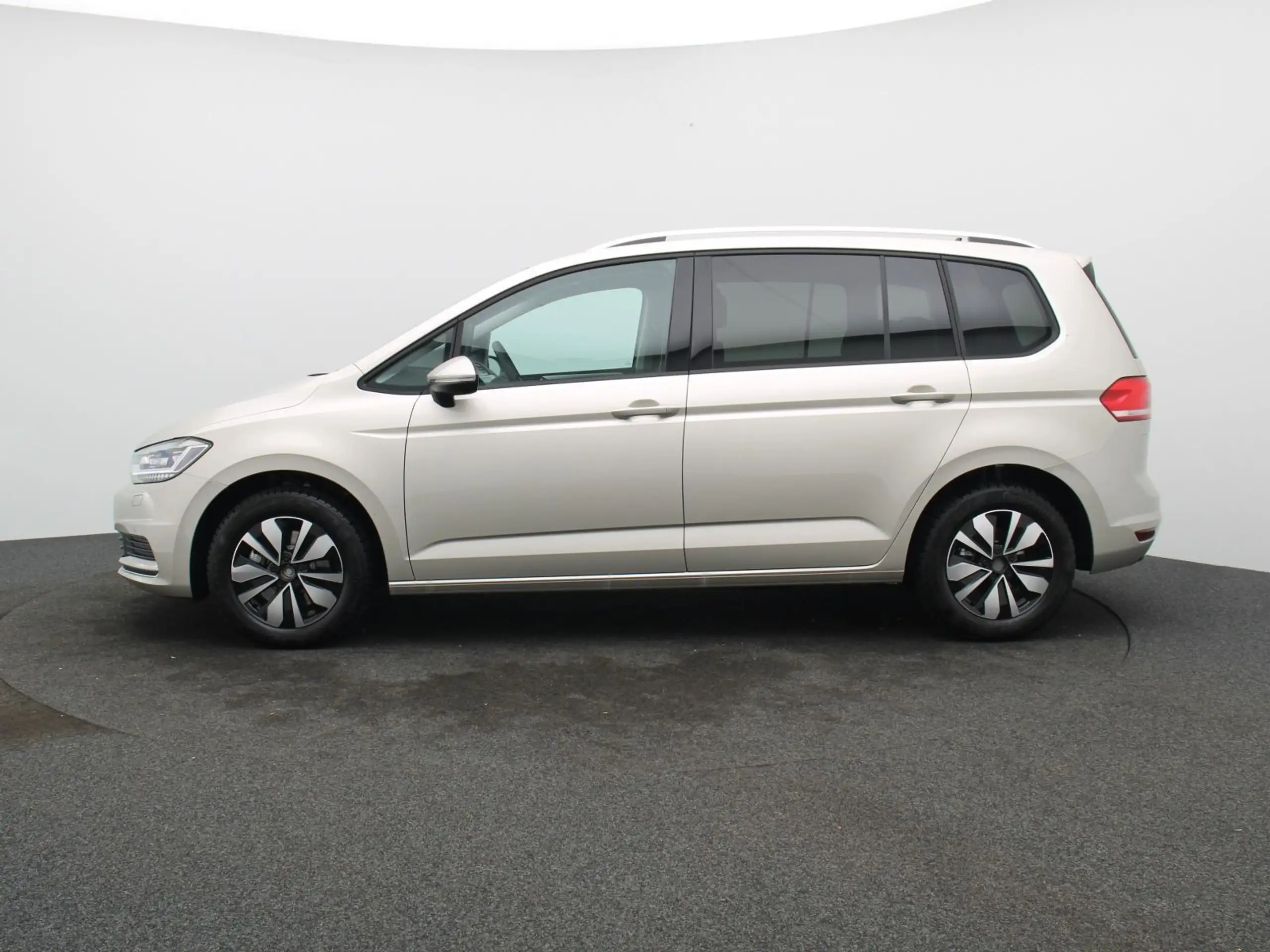 Volkswagen - Touran