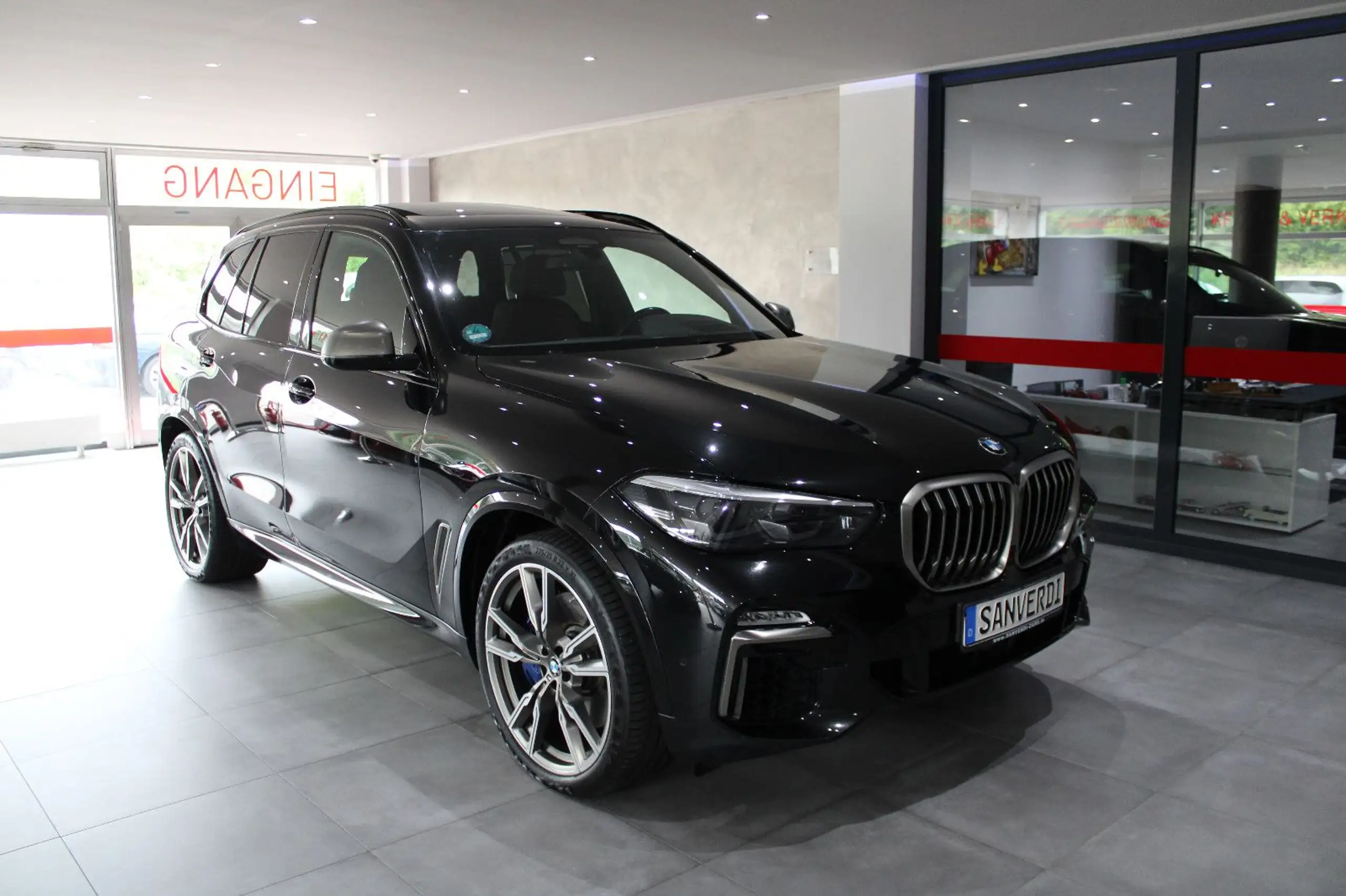 BMW - X5 M