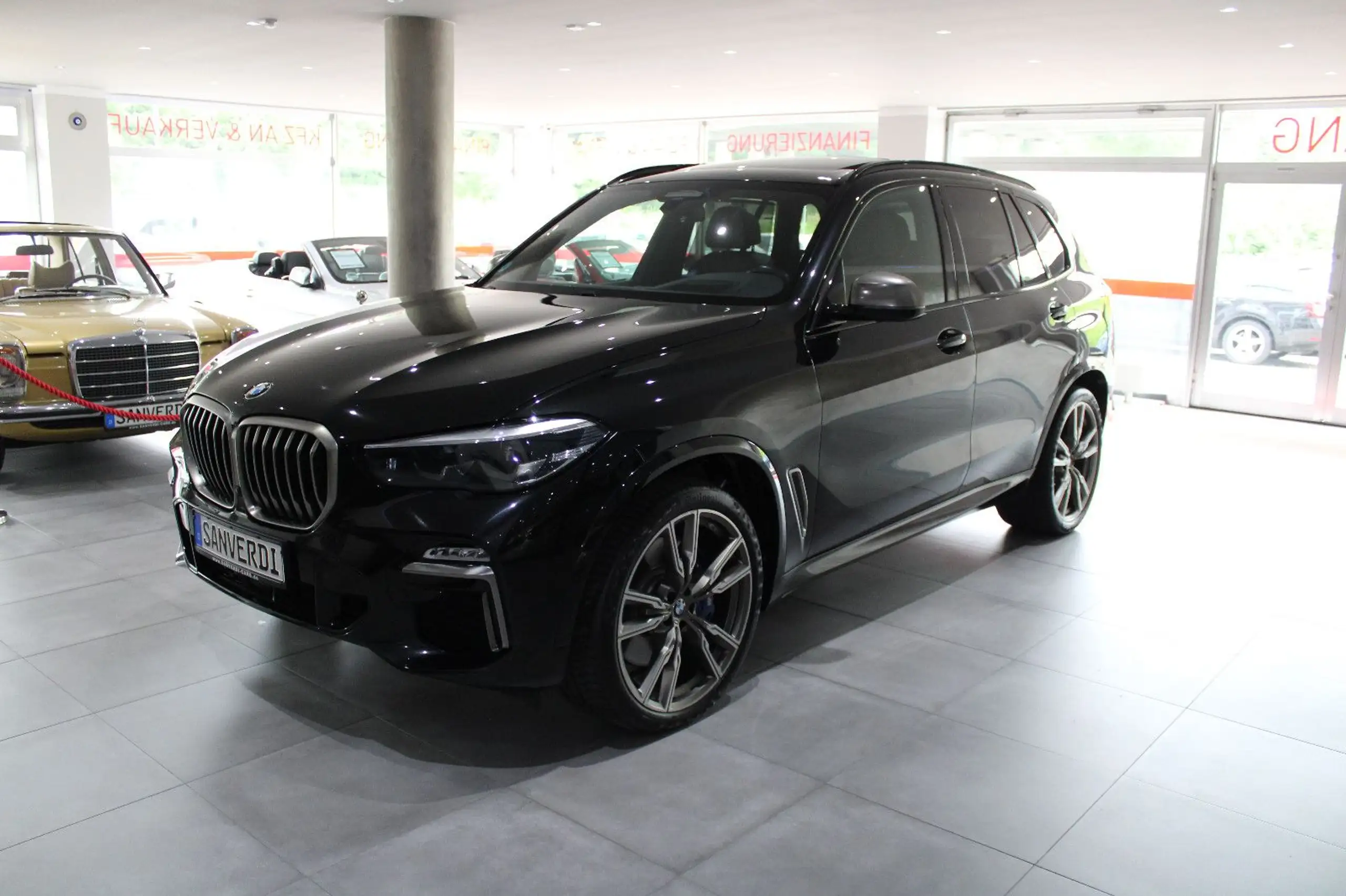 BMW - X5 M