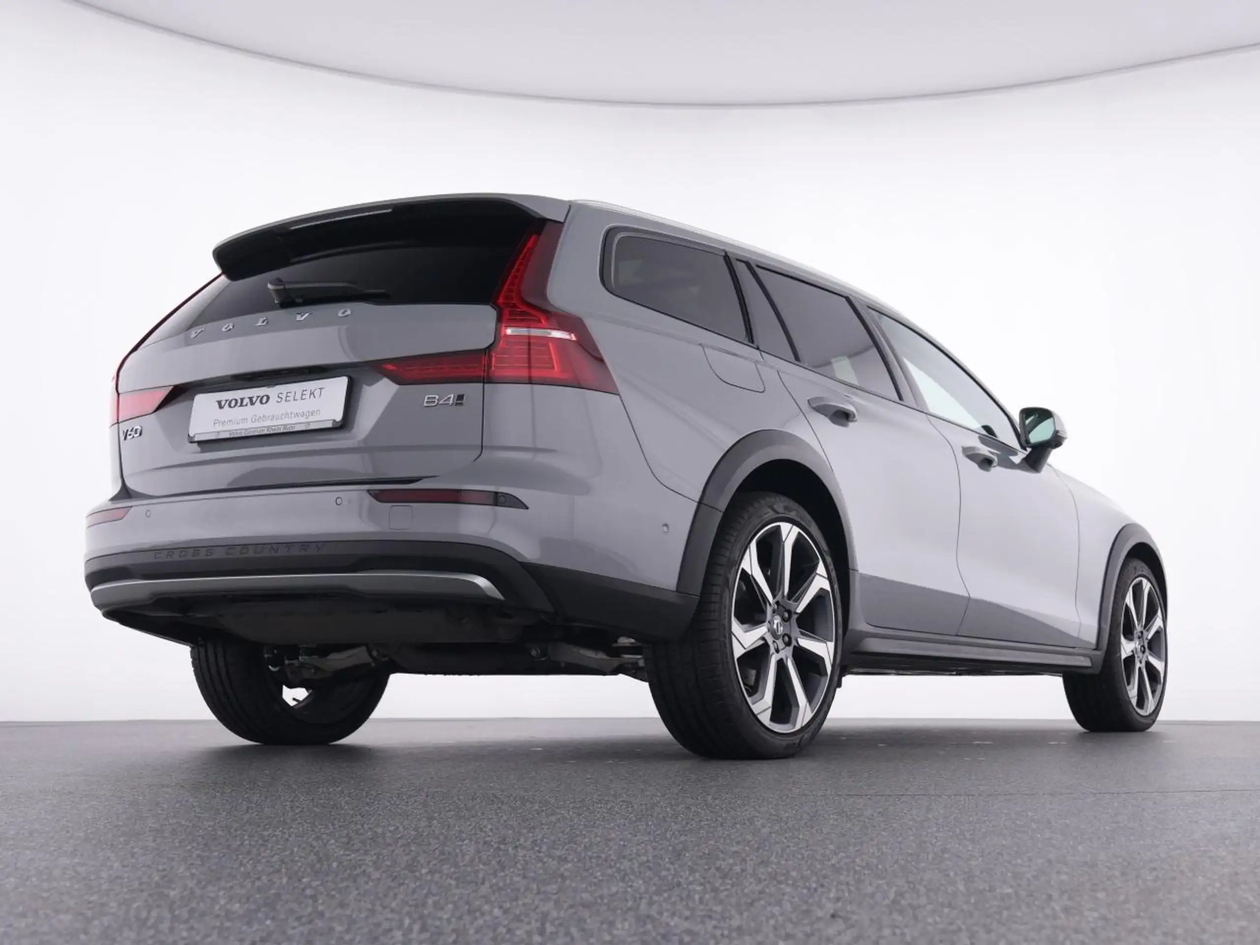 Volvo - V60 Cross Country