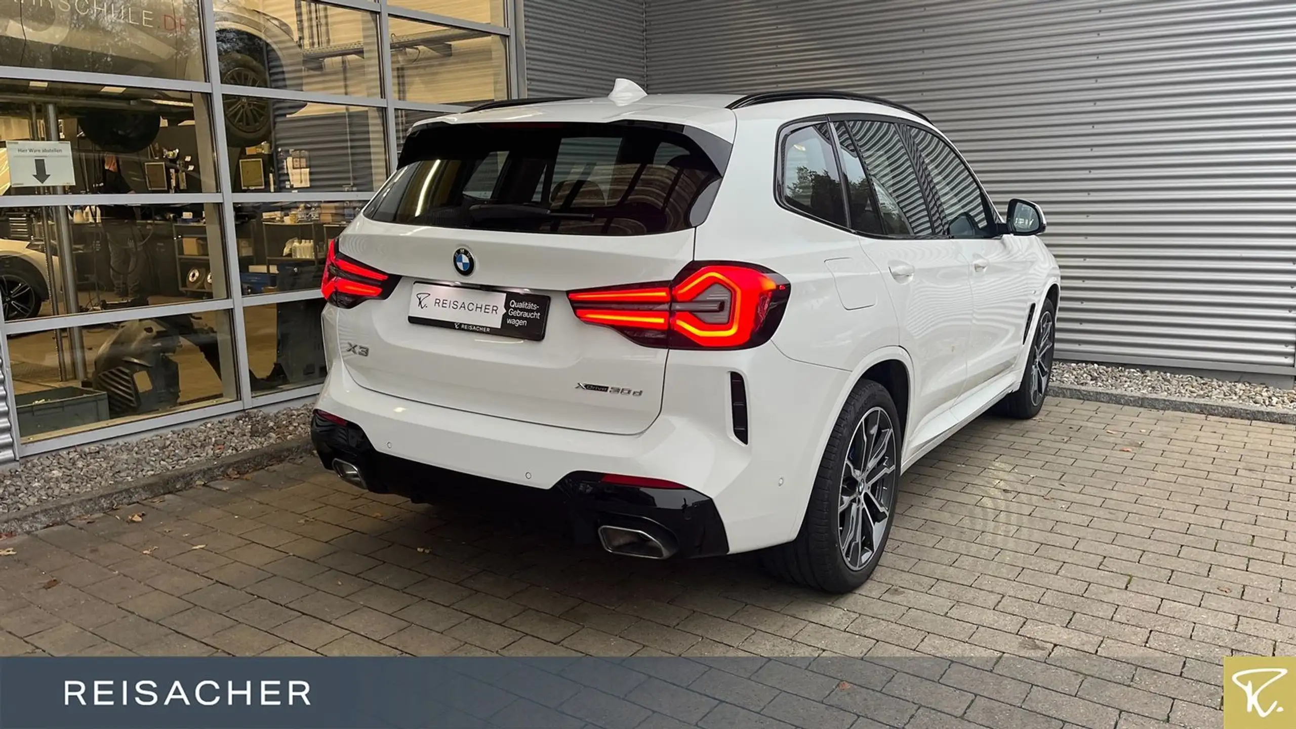 BMW - X3