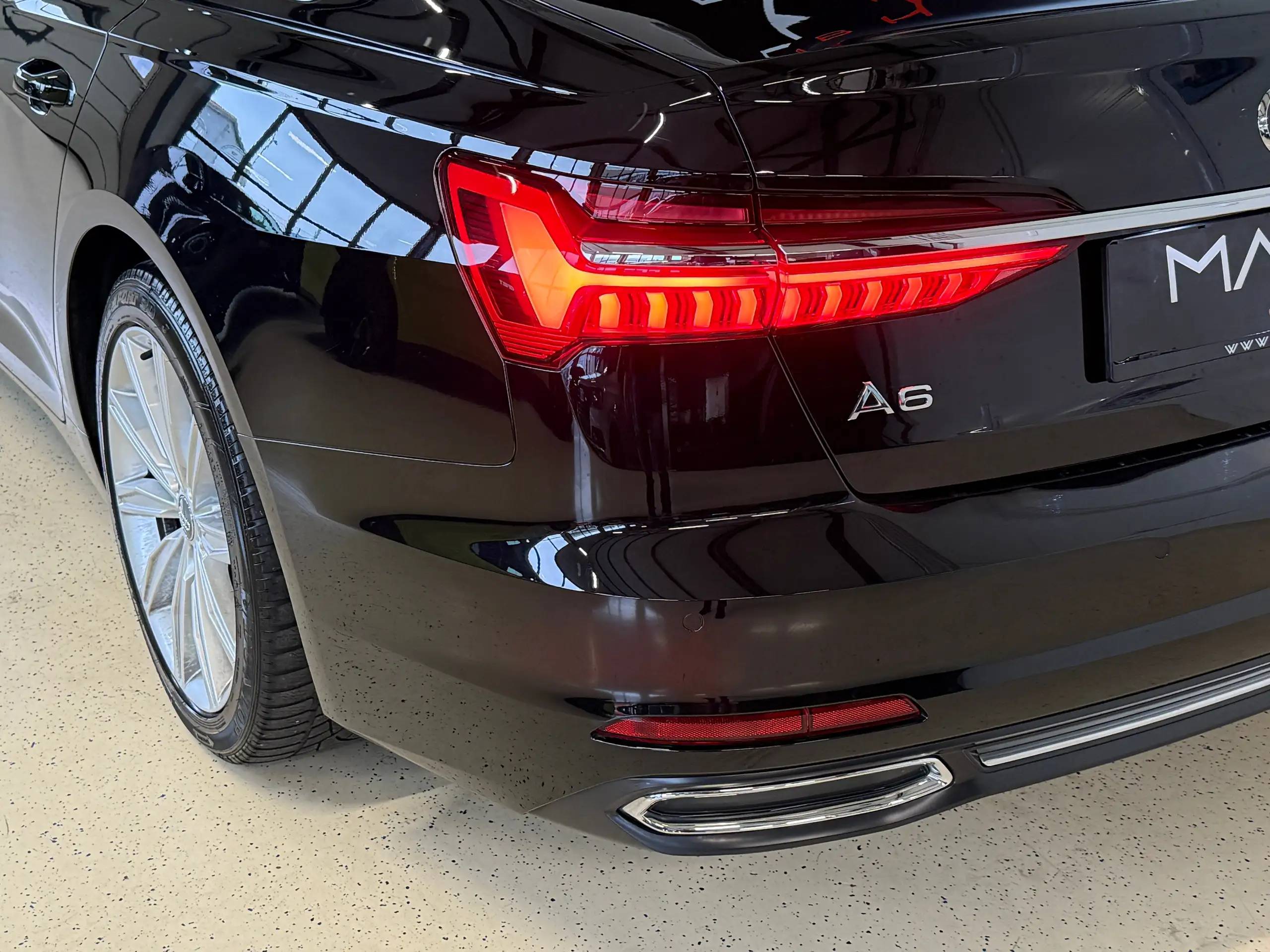 Audi - A6