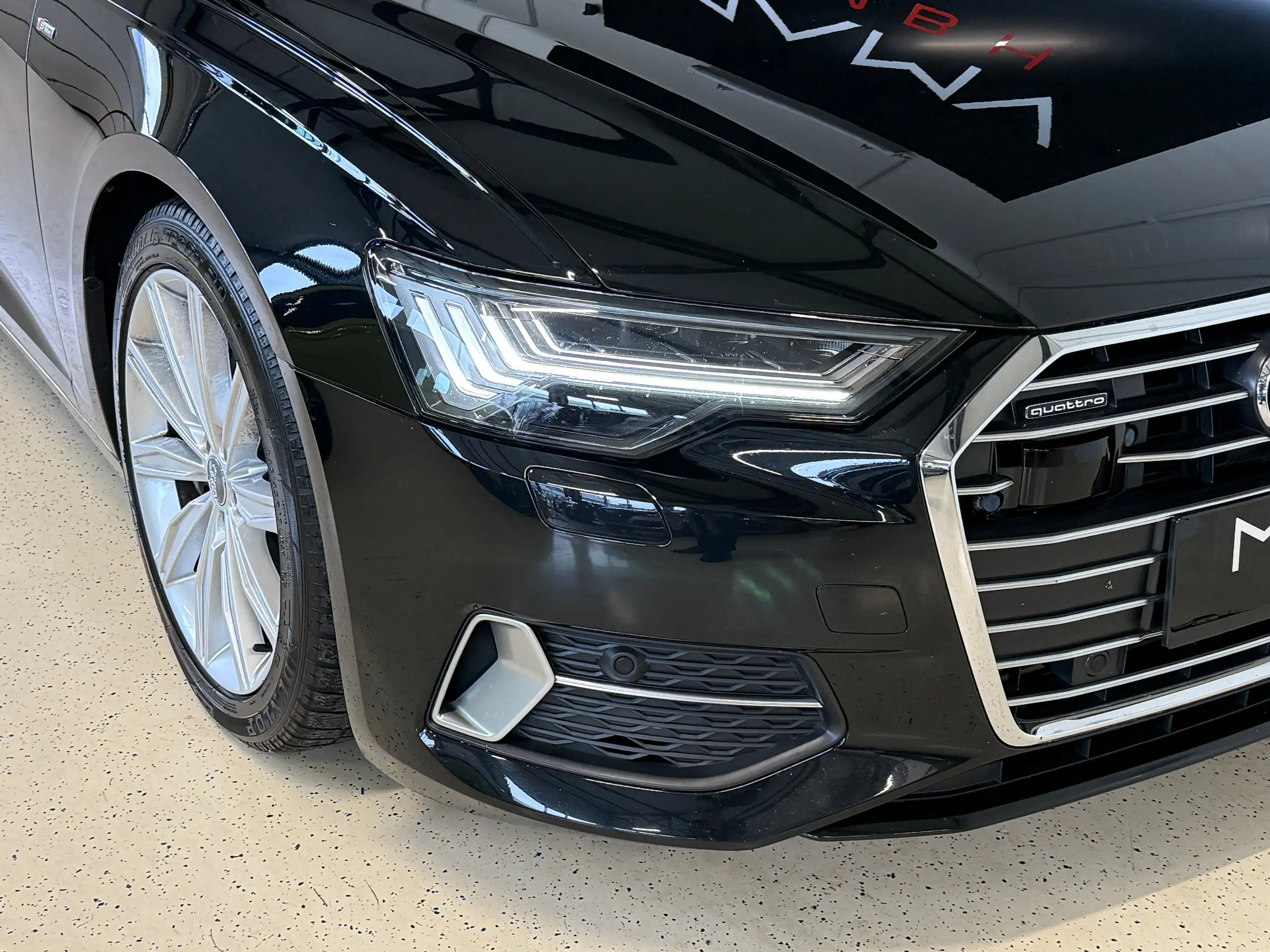 Audi - A6