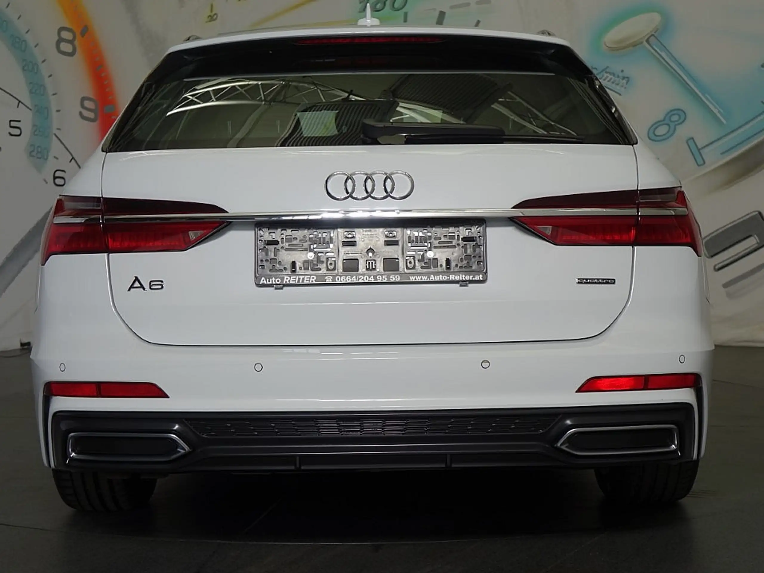 Audi - A6