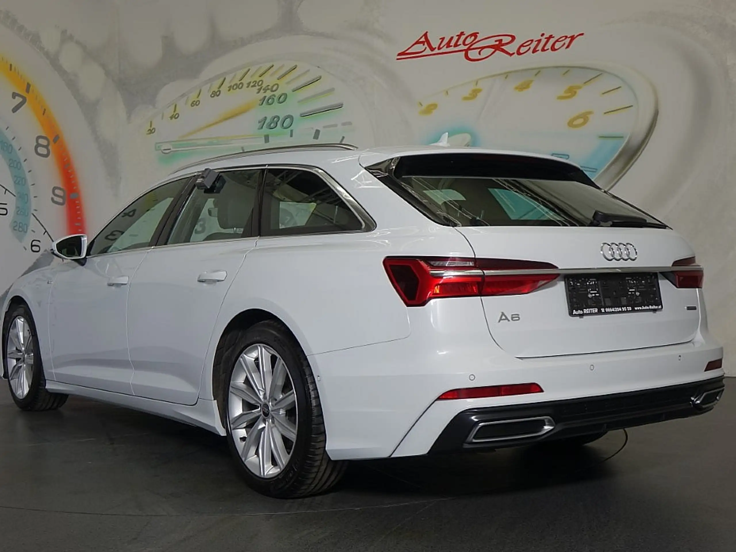 Audi - A6