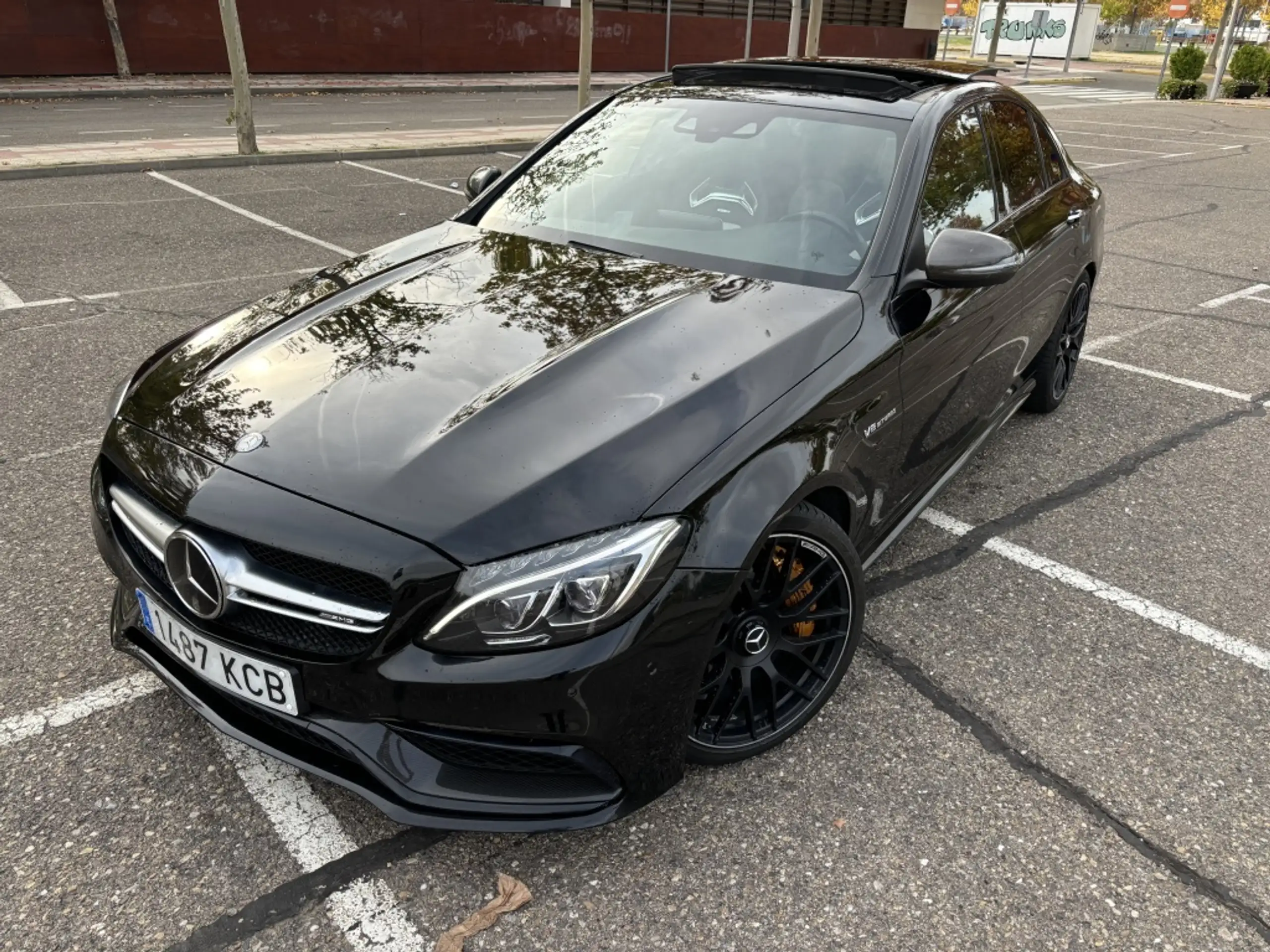 Mercedes-Benz - C 63 AMG