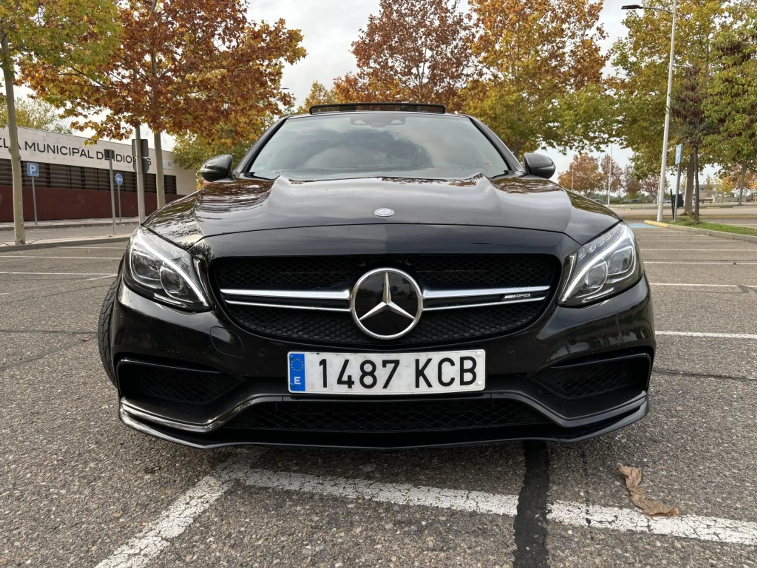 Mercedes-Benz - C 63 AMG