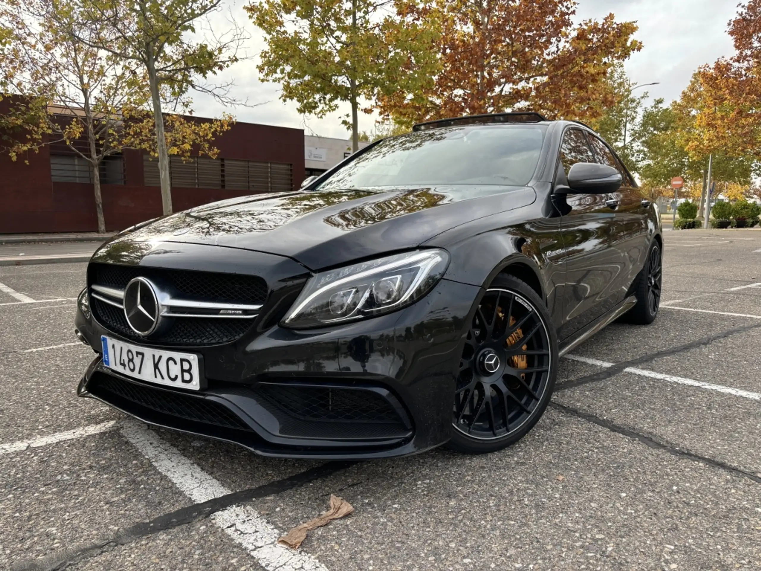 Mercedes-Benz - C 63 AMG