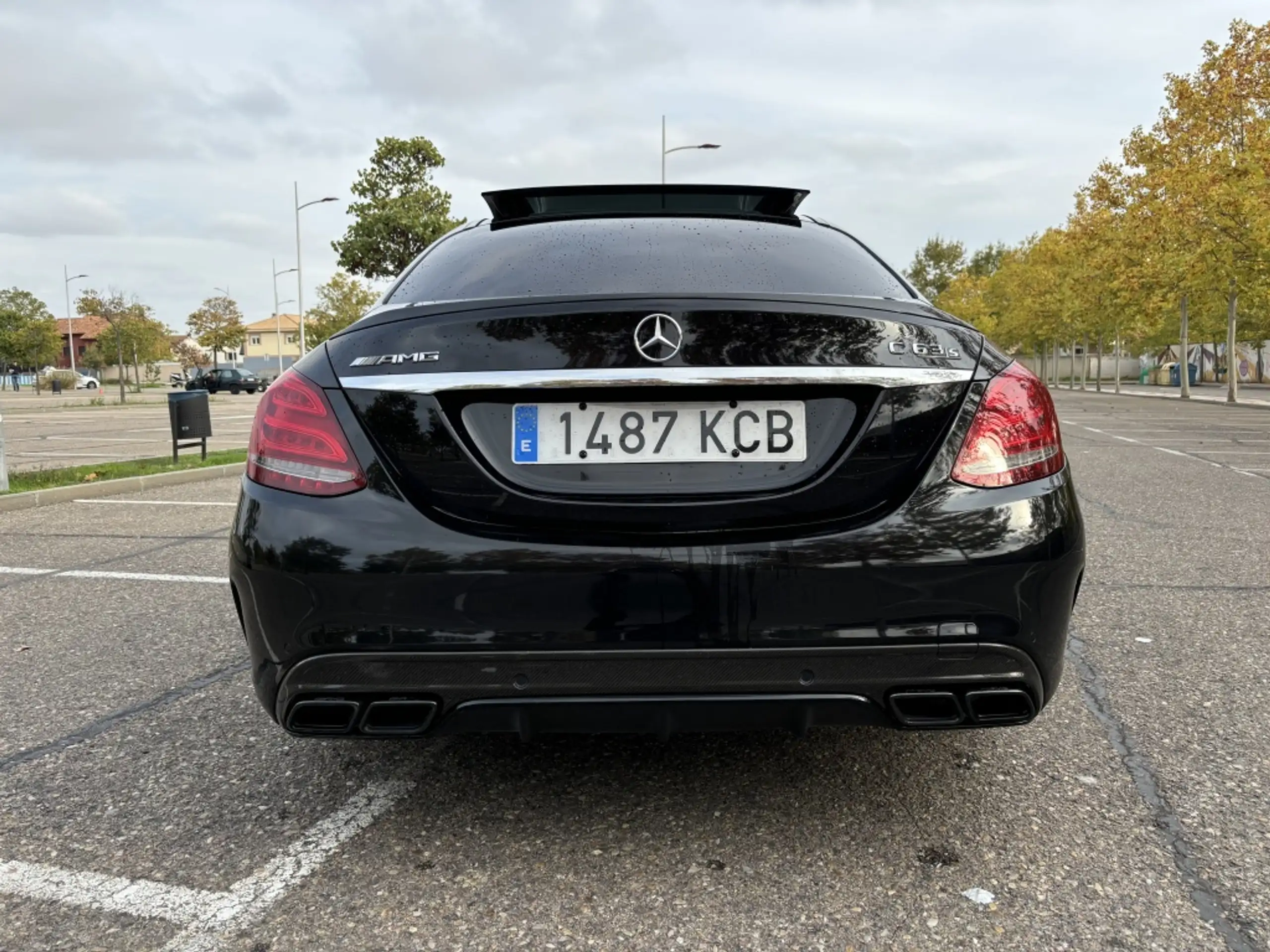 Mercedes-Benz - C 63 AMG