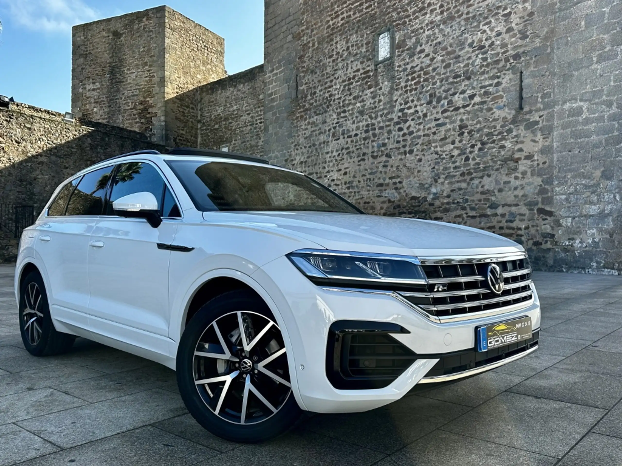 Volkswagen - Touareg