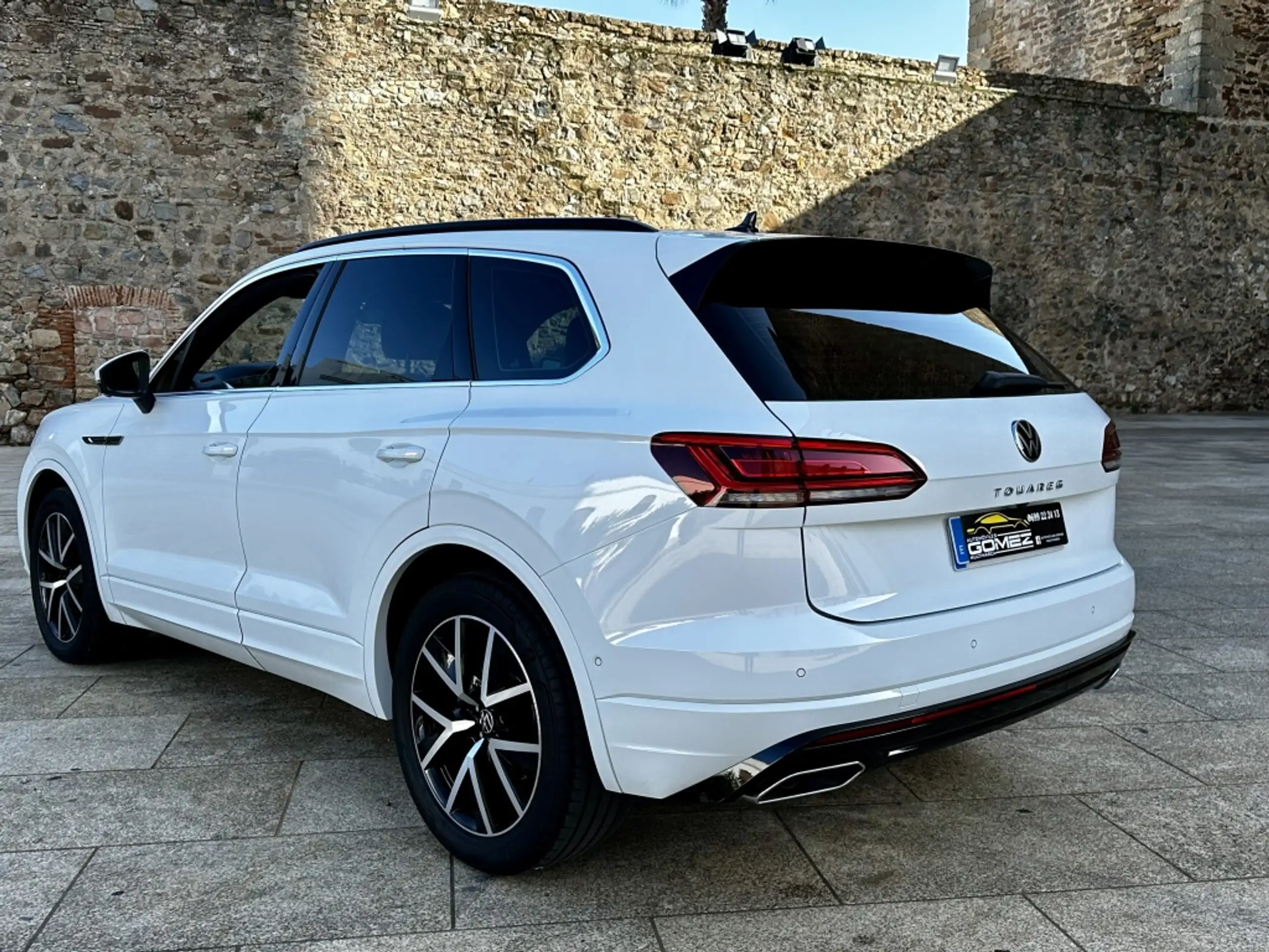 Volkswagen - Touareg