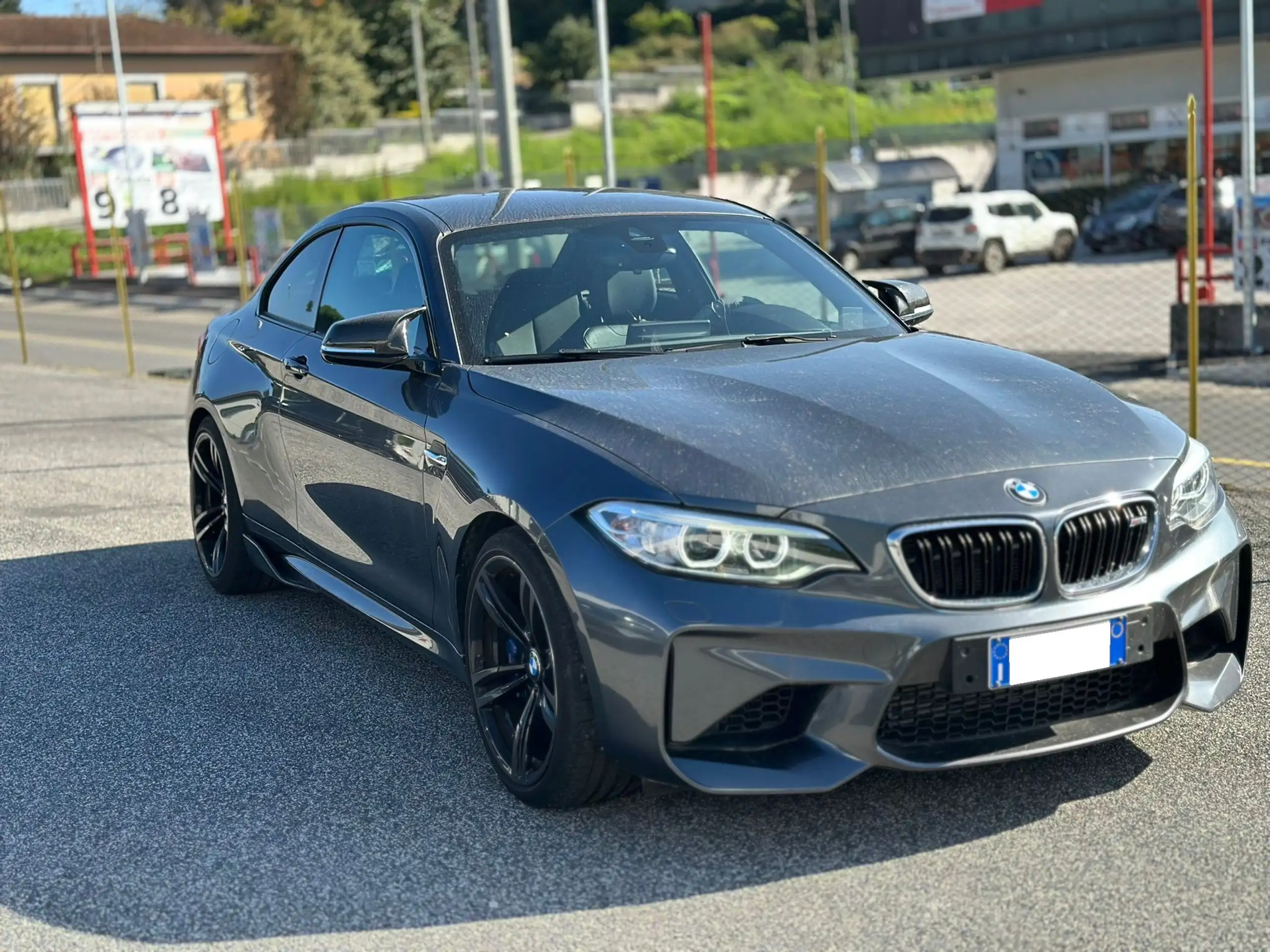 BMW - M2