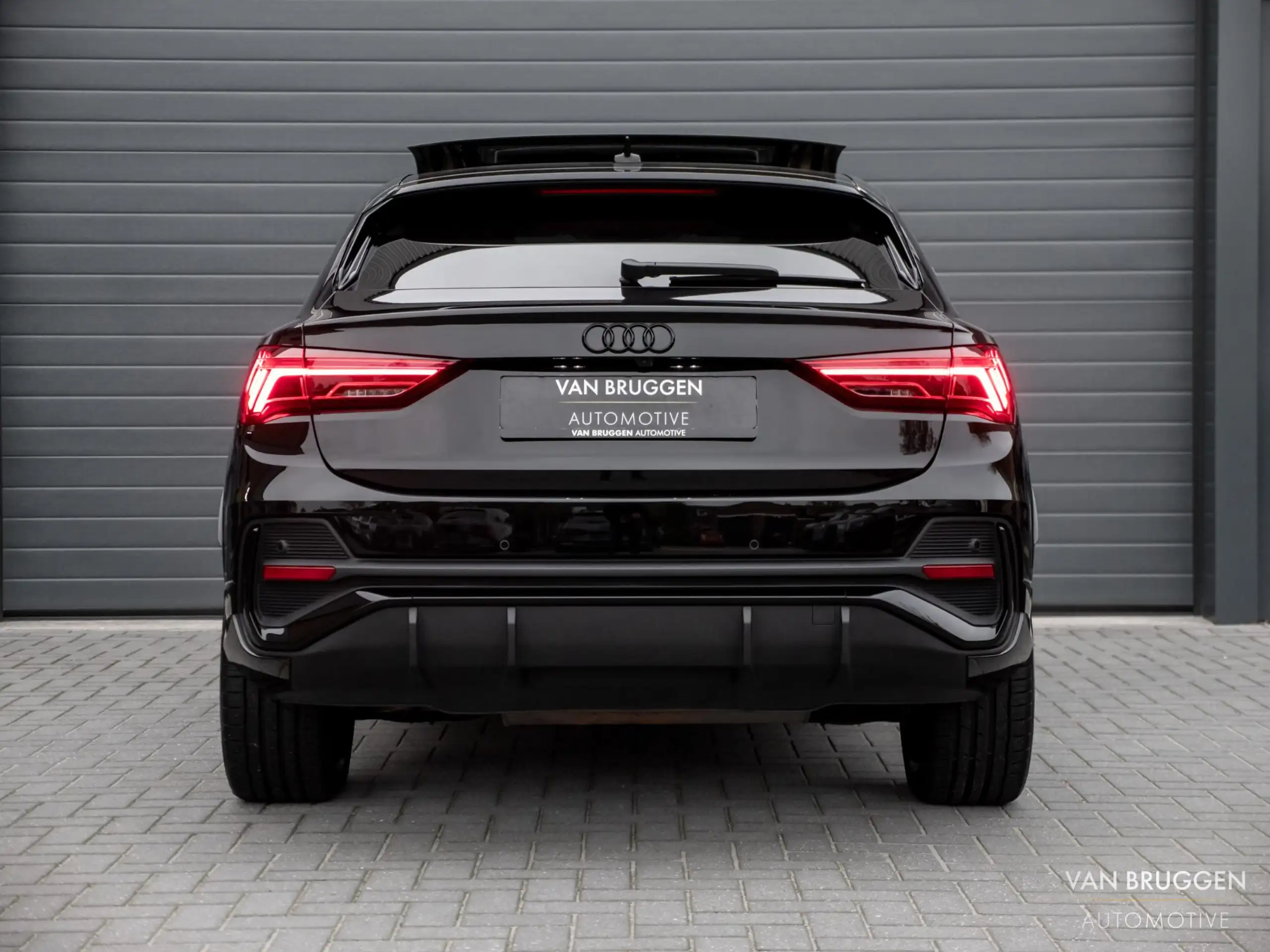 Audi - Q3