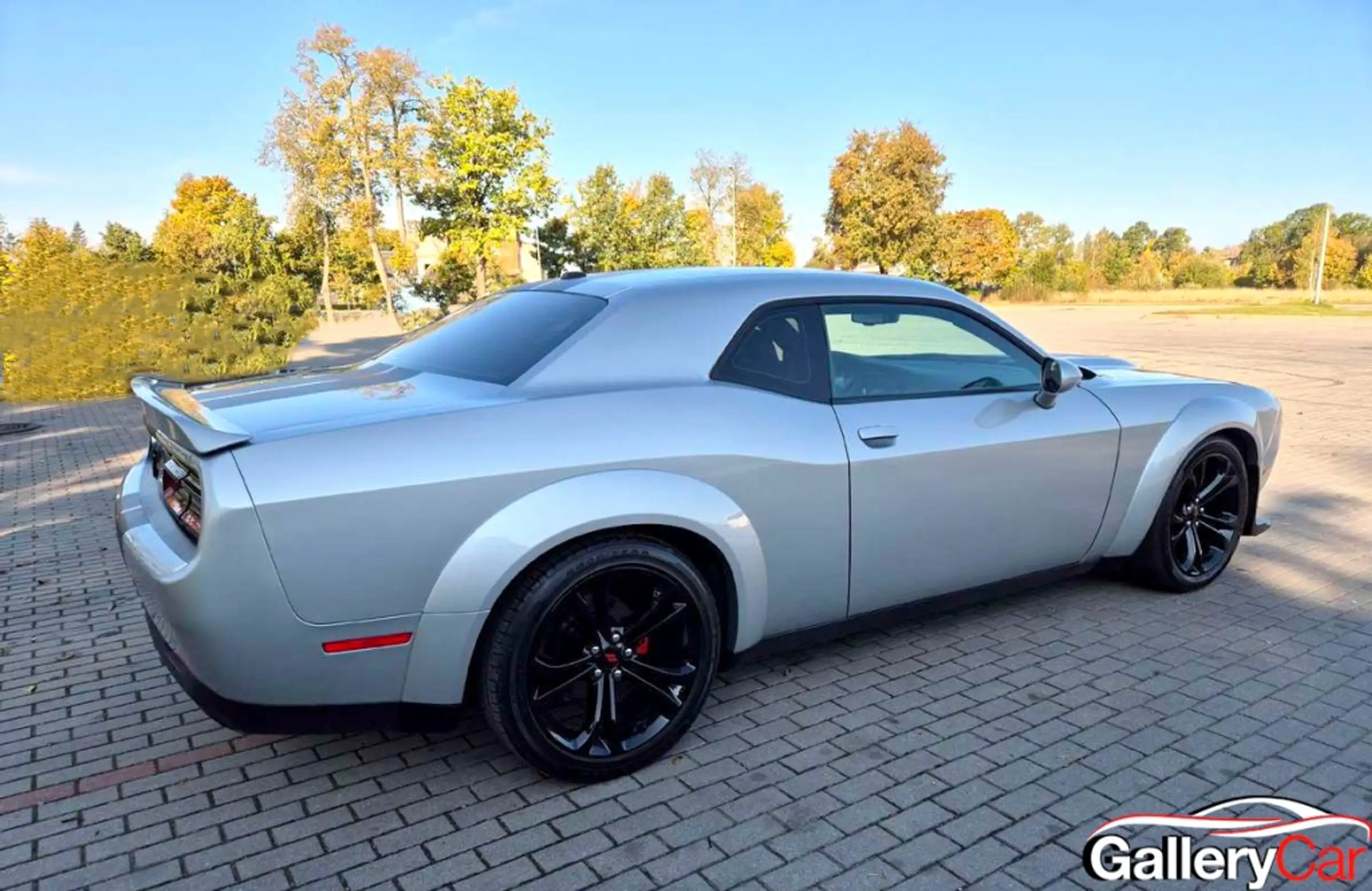 Dodge - Challenger