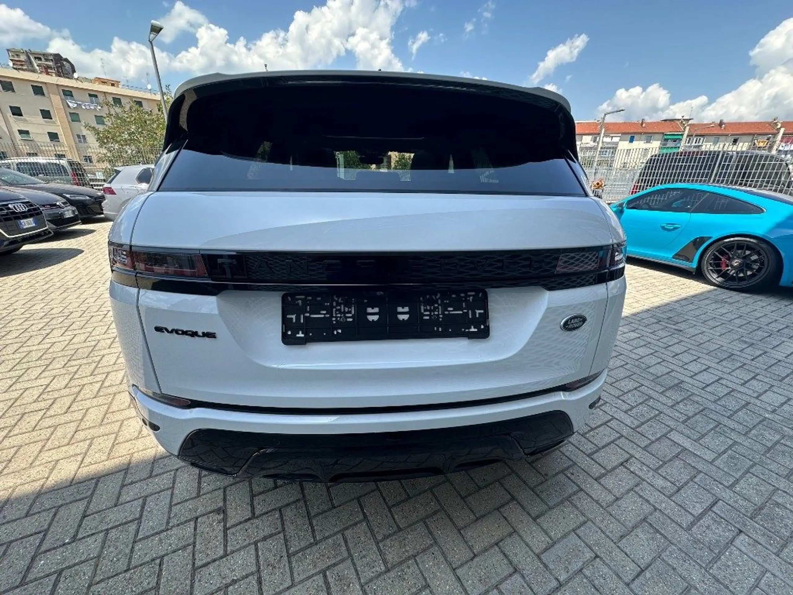 Land Rover - Range Rover Evoque