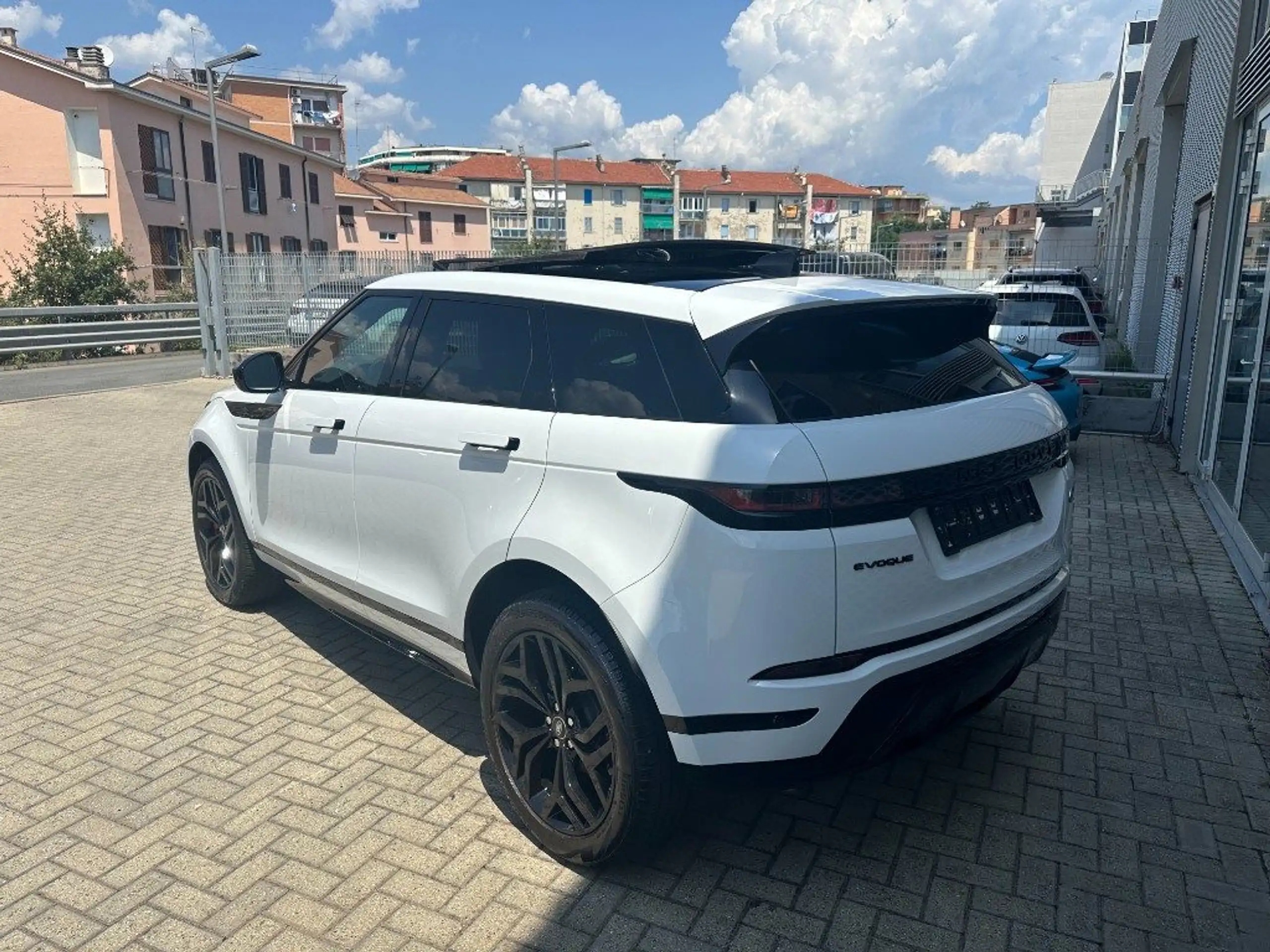 Land Rover - Range Rover Evoque