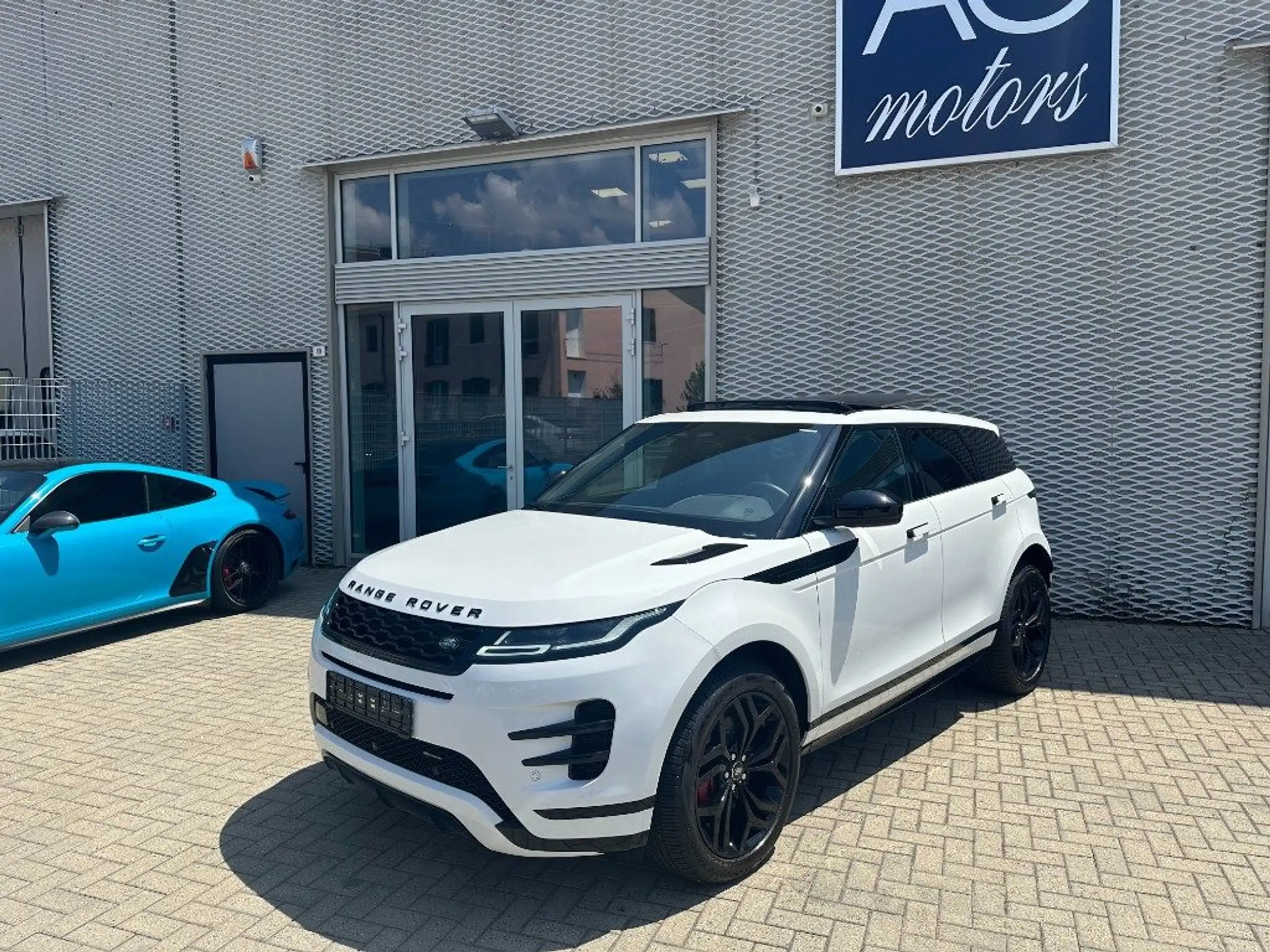 Land Rover - Range Rover Evoque