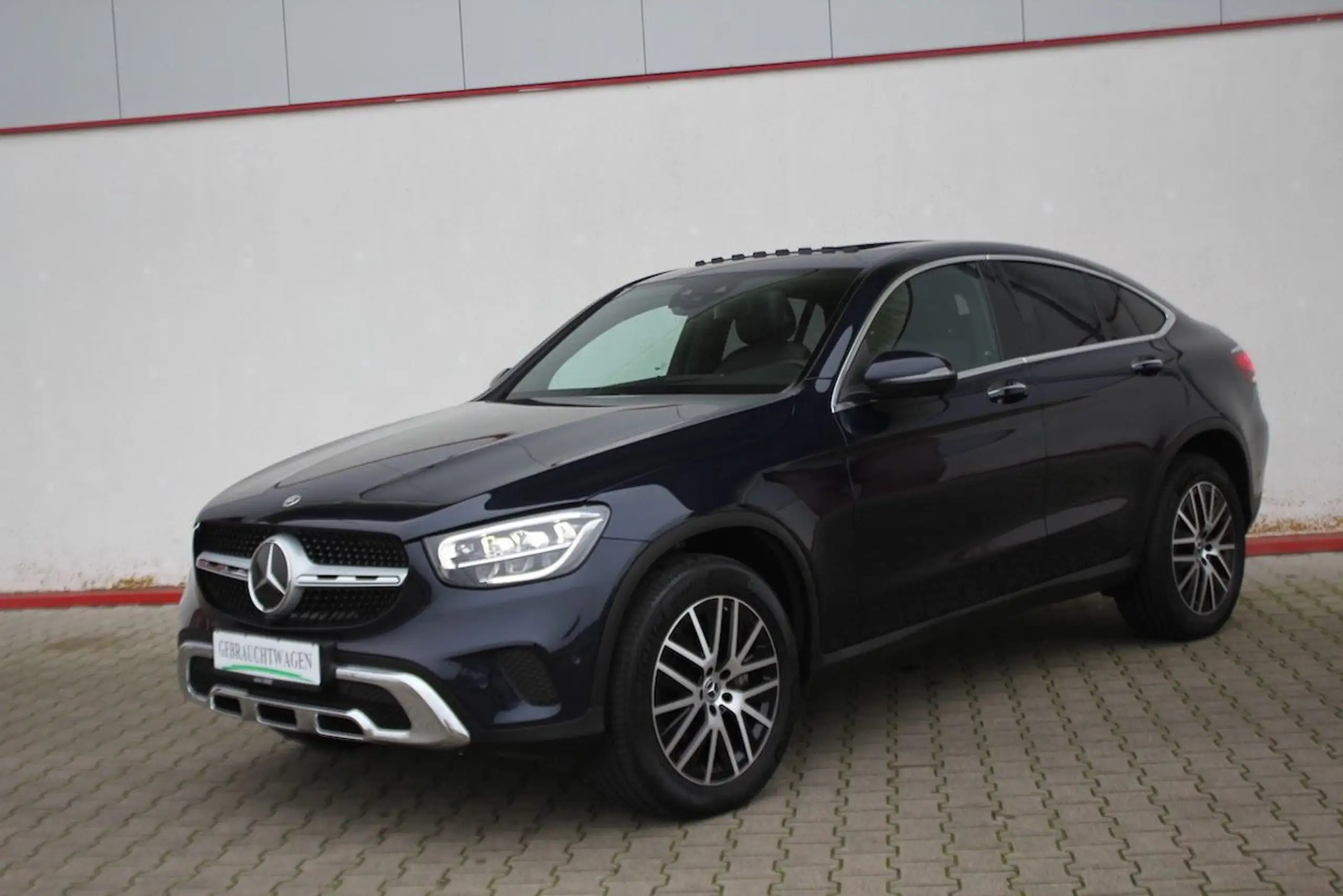 Mercedes-Benz - GLC 300