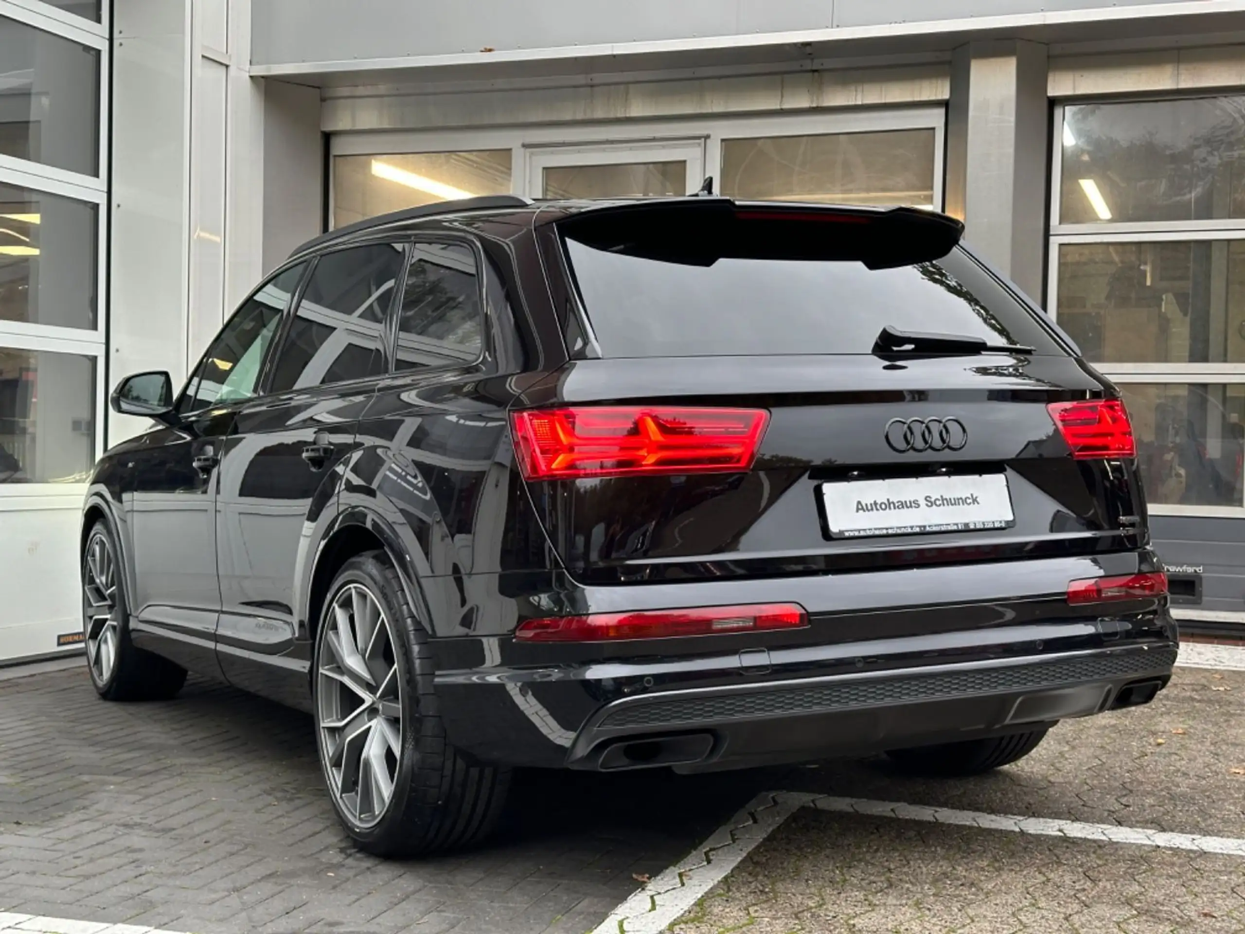 Audi - Q7