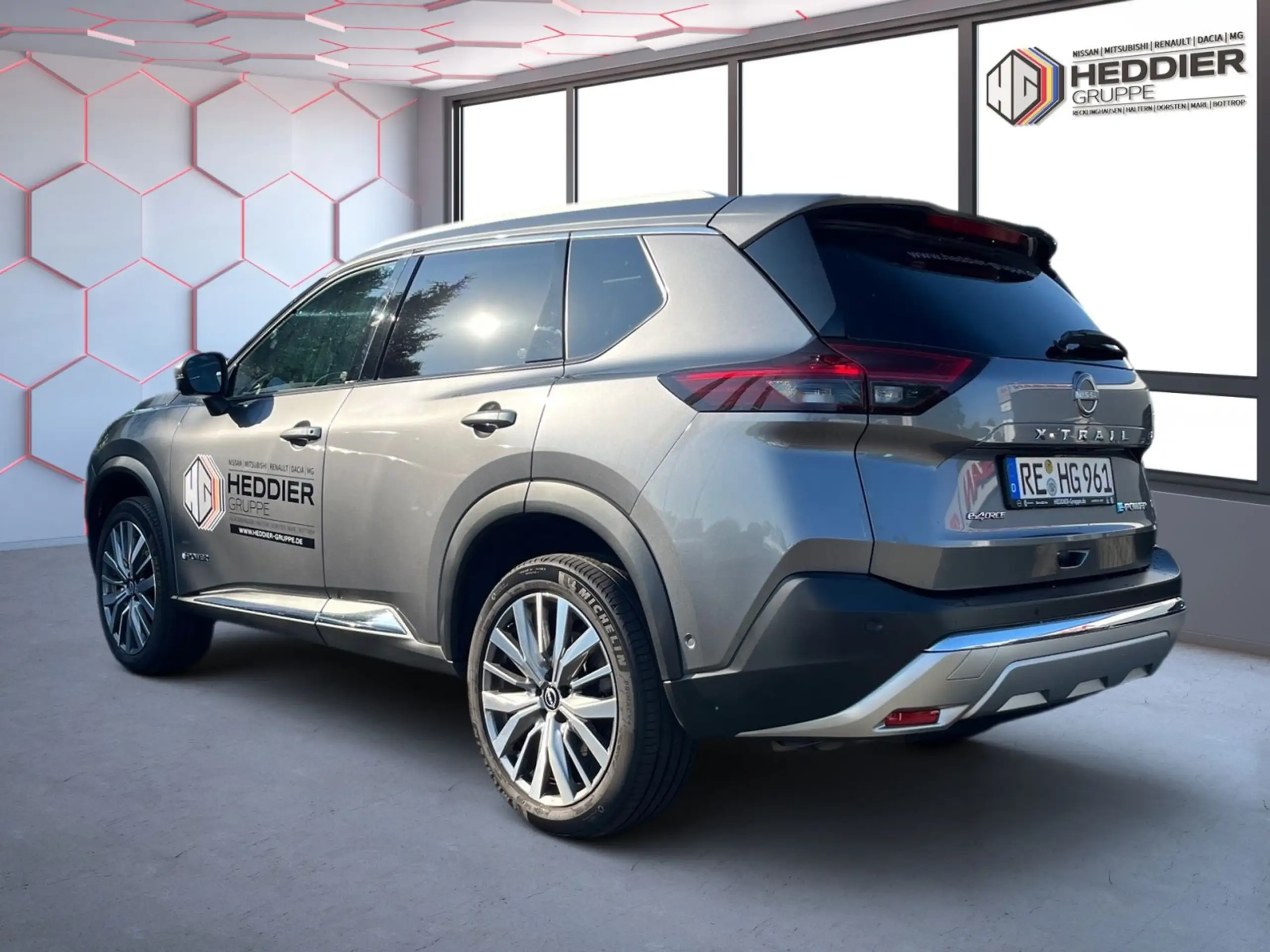 Nissan - X-Trail