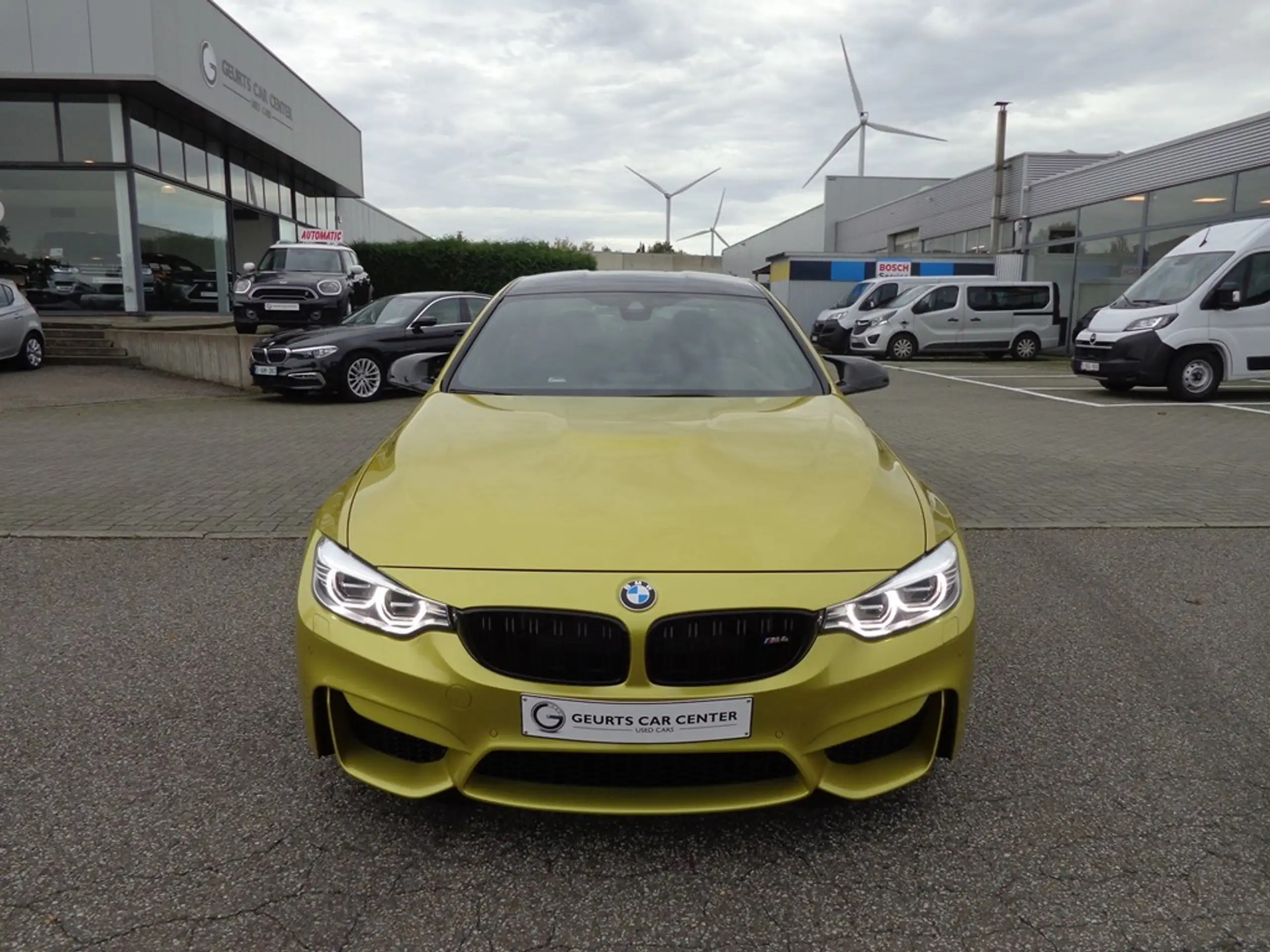 BMW - M4