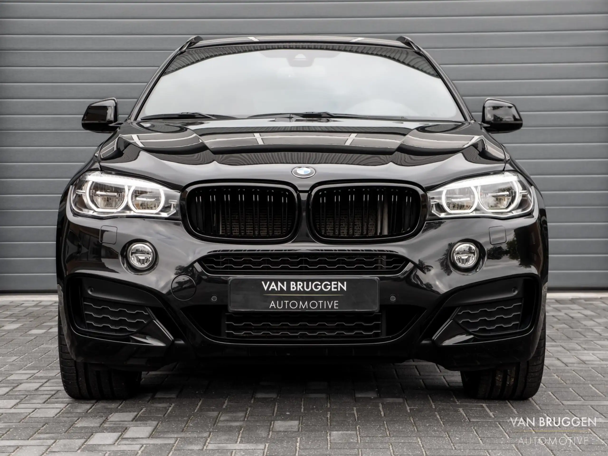 BMW - X6