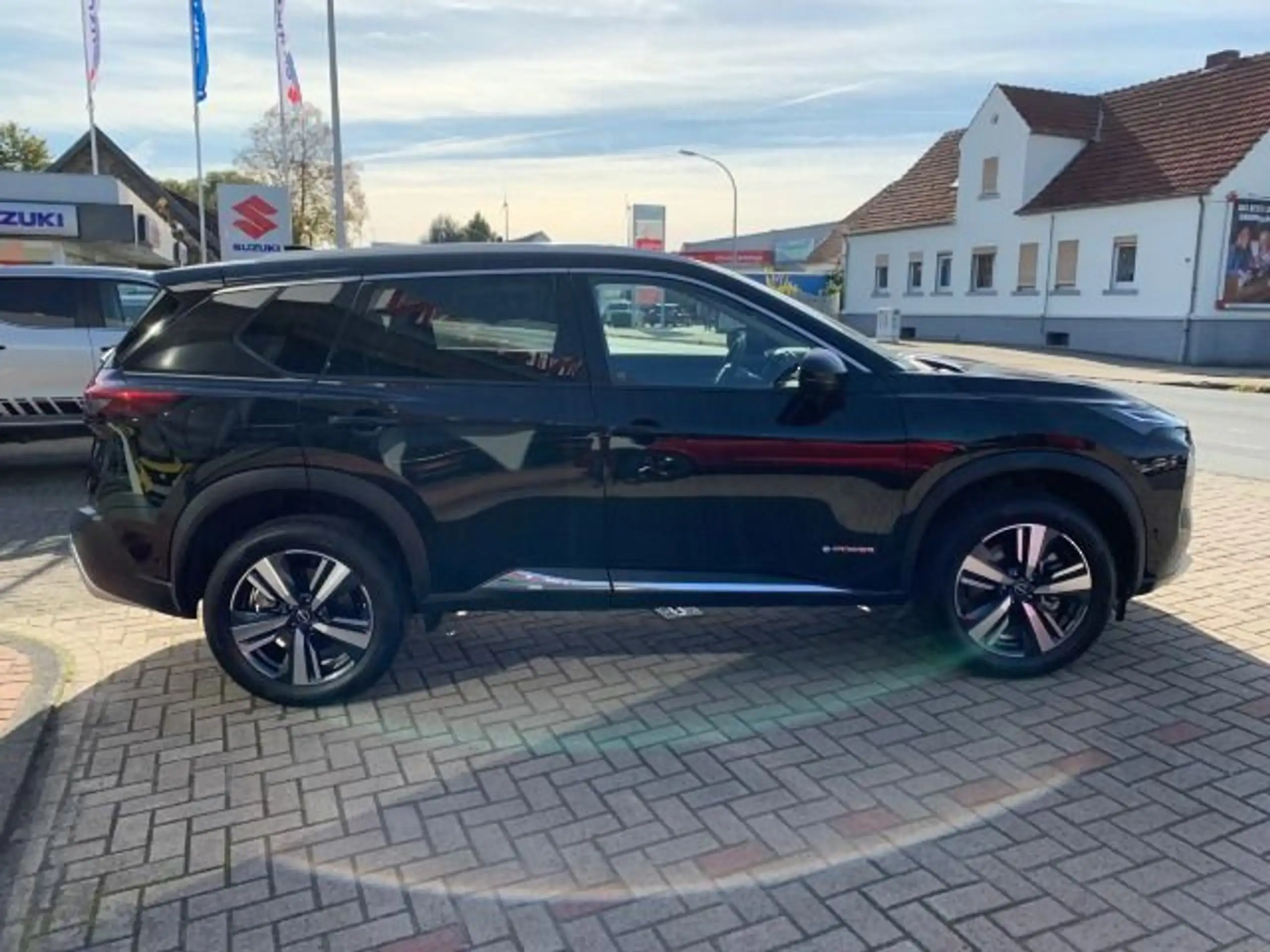 Nissan - X-Trail