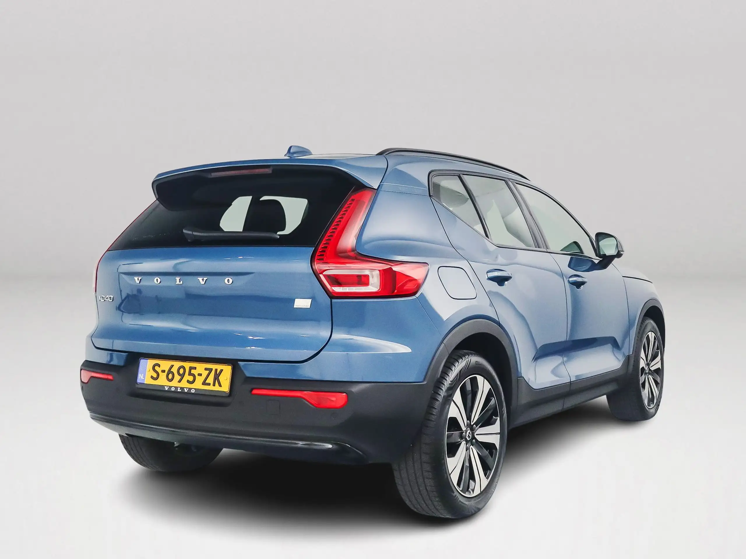 Volvo - XC40